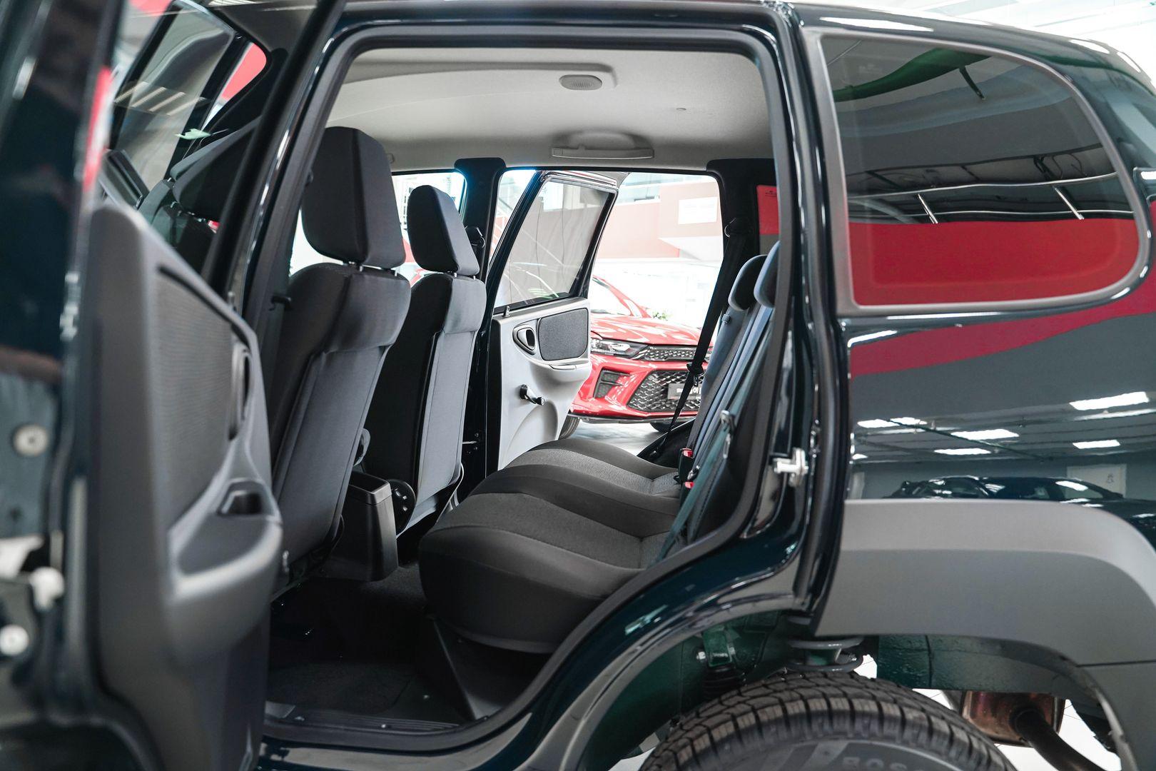 LADA (ВАЗ) Niva 2025, зеленый, ДЦ Орехово
