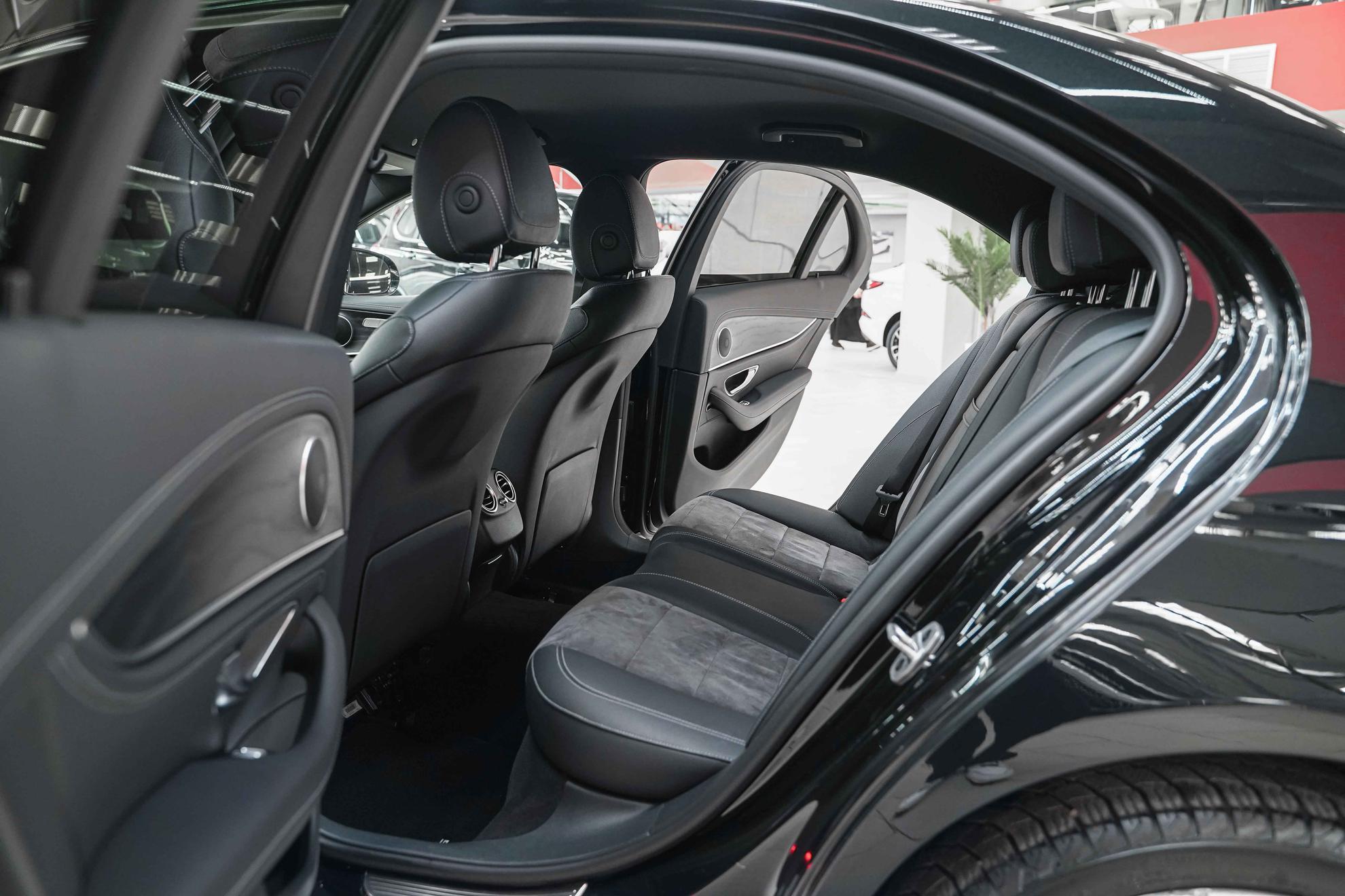 Mercedes-Benz E-Класс 2020, черный, ДЦ Орехово