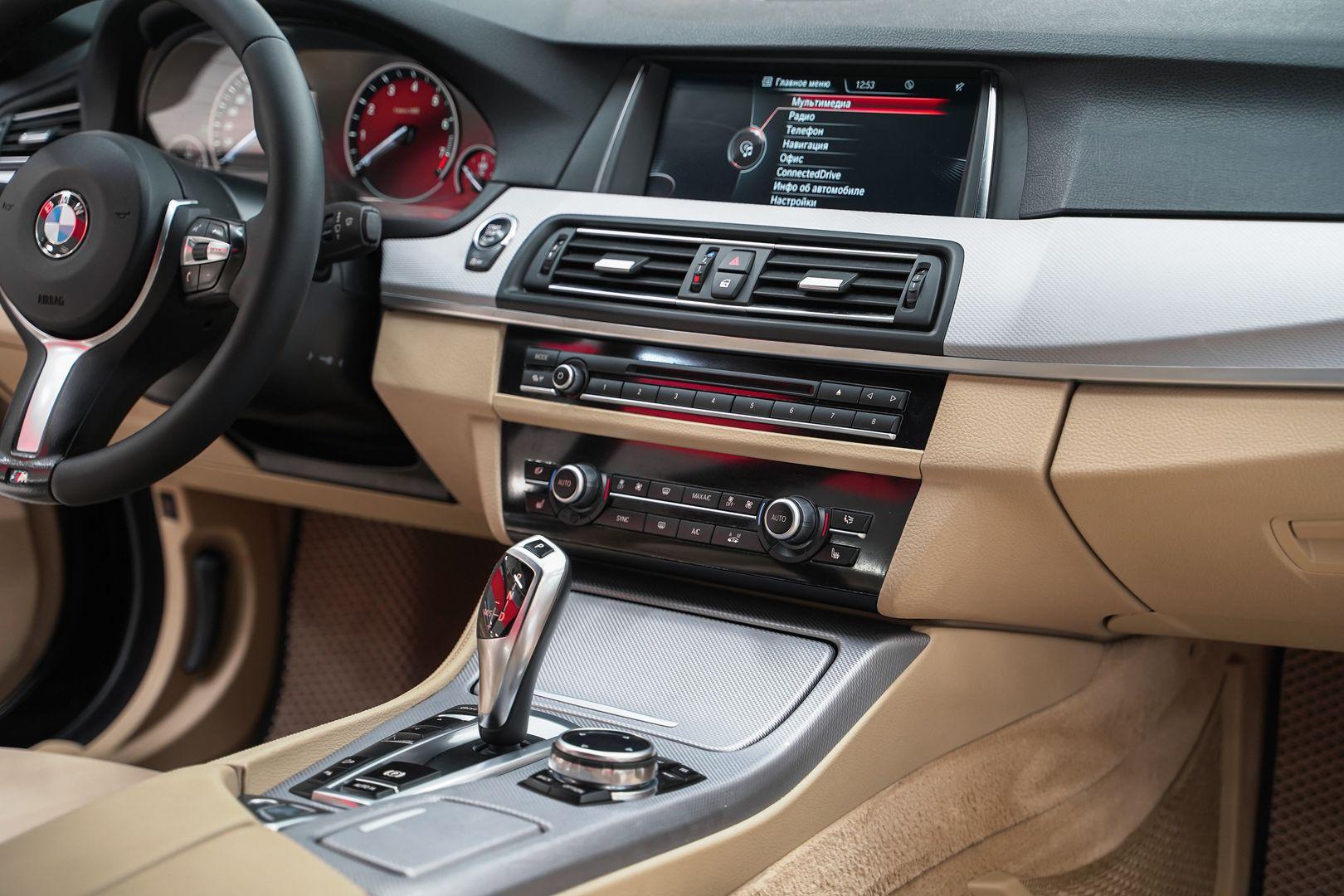 BMW 5 серии 2014, черный, ДЦ Орехово