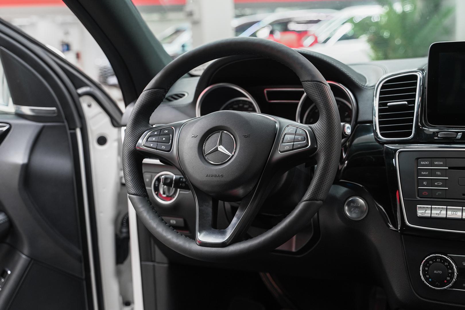 Mercedes-Benz GLE Coupe 2016, белый, ДЦ Орехово