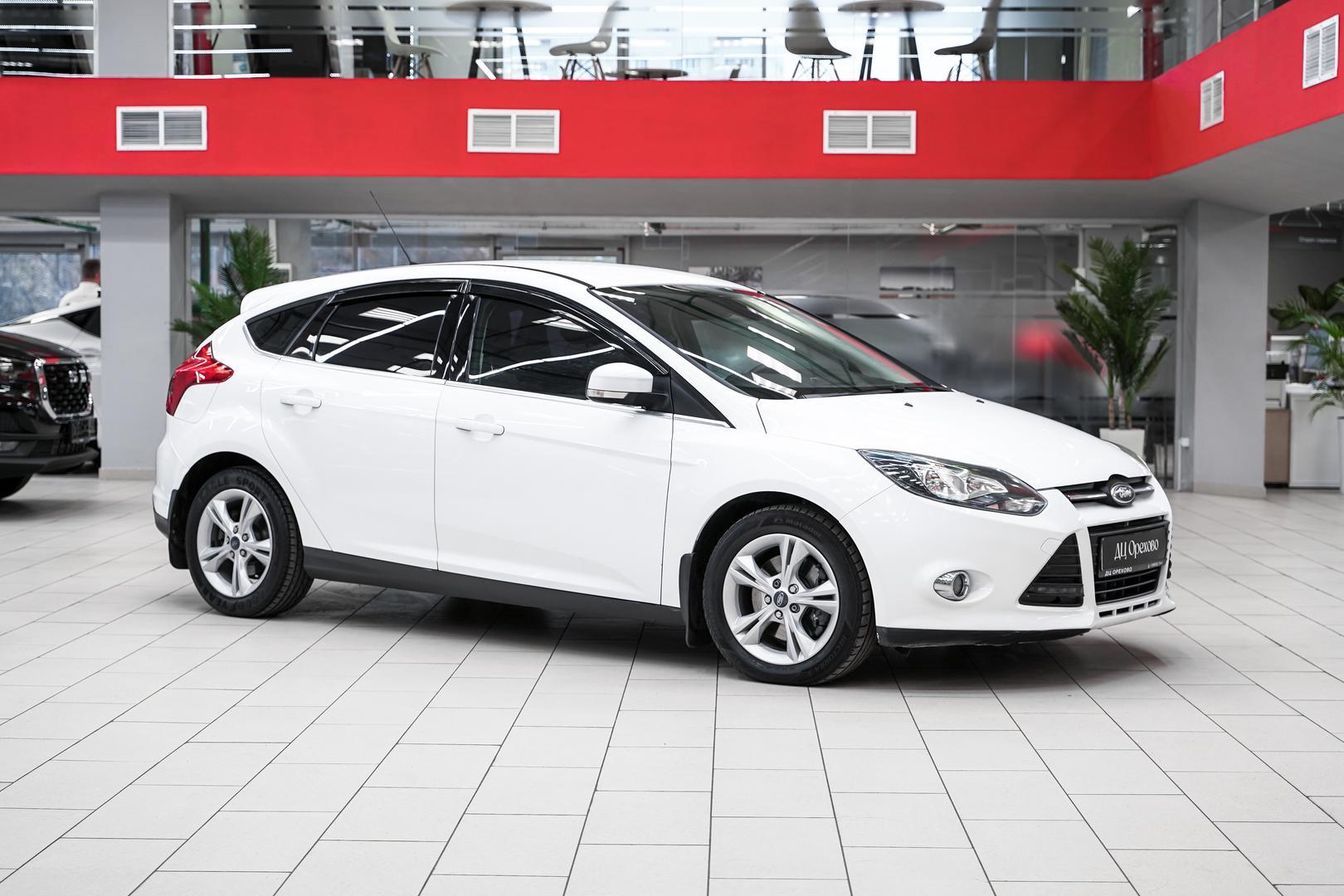 Ford Focus 2011, белый, ДЦ Орехово