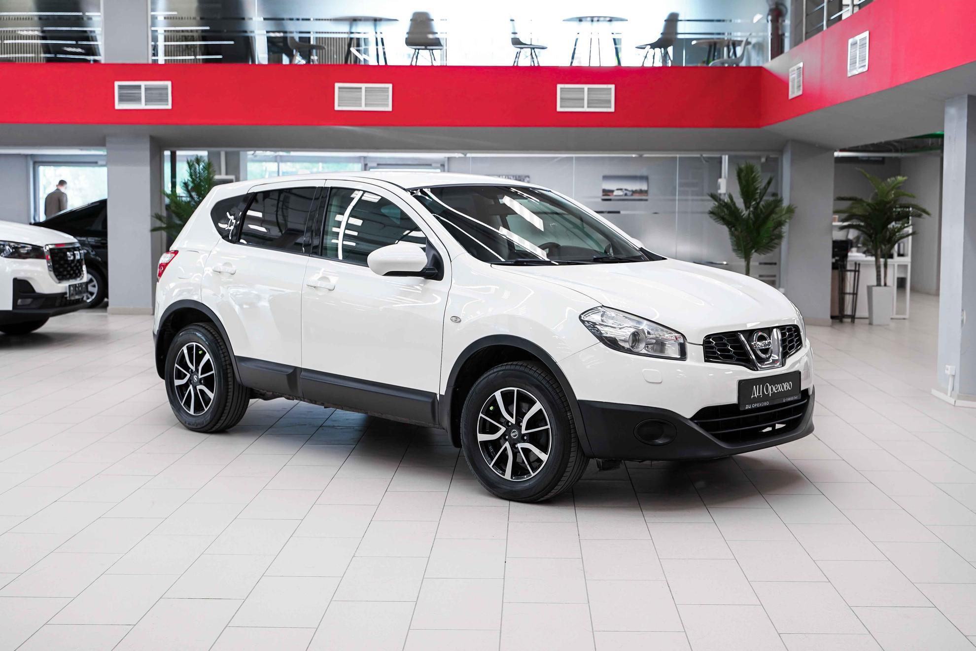 Nissan Qashqai 2013, белый, ДЦ Орехово