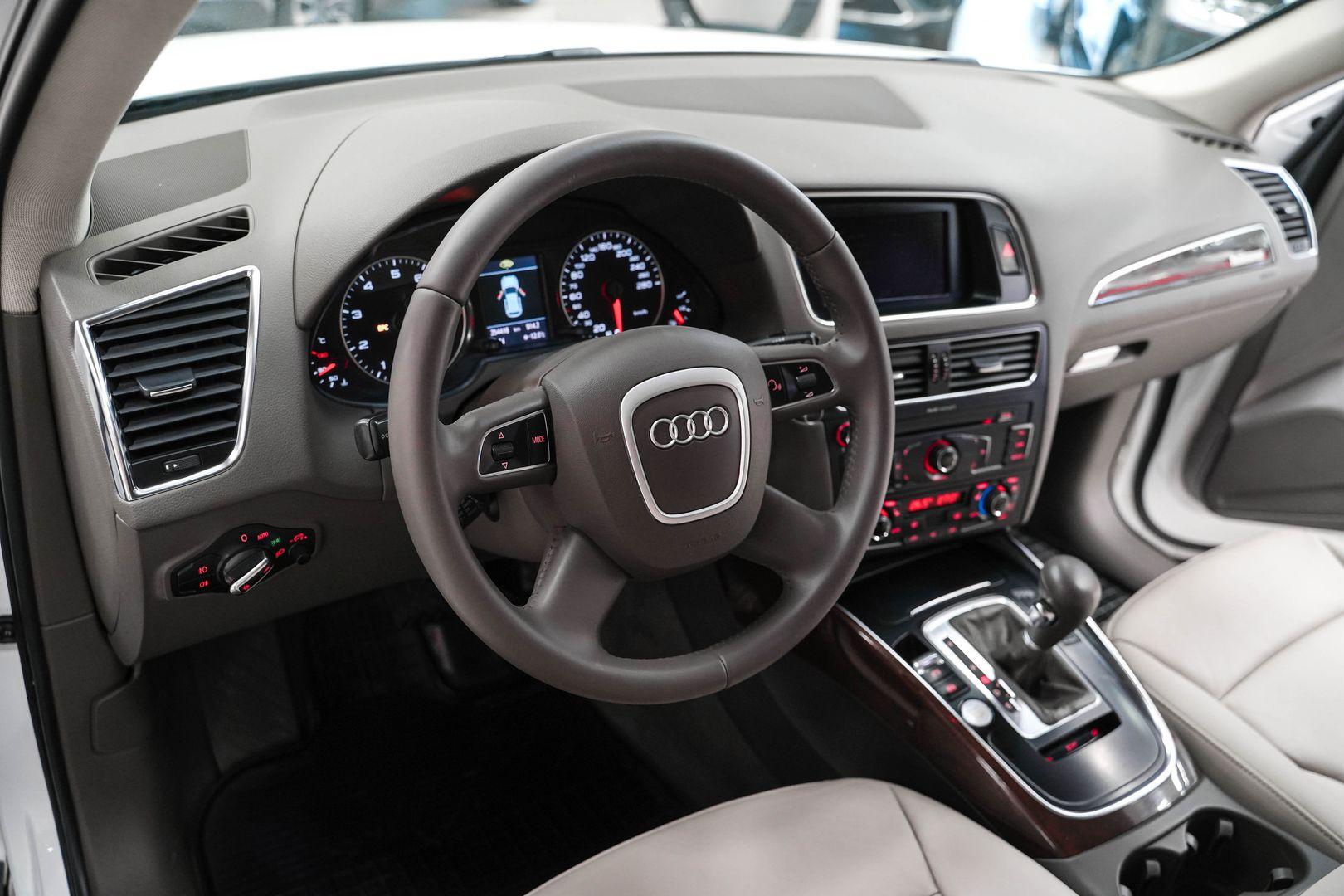 Audi Q5 2011, белый, ДЦ Орехово