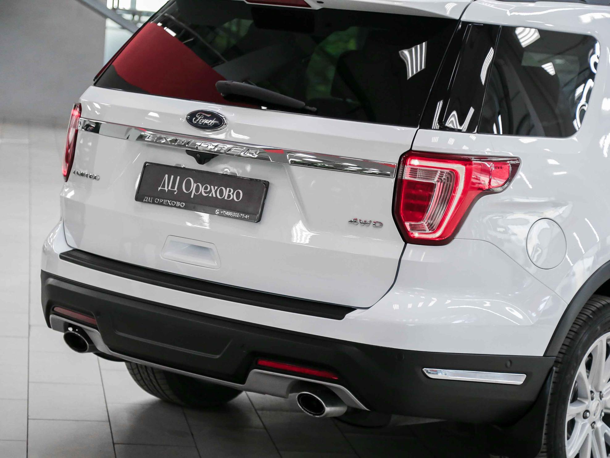 Ford Explorer 2018, белый, ДЦ Орехово