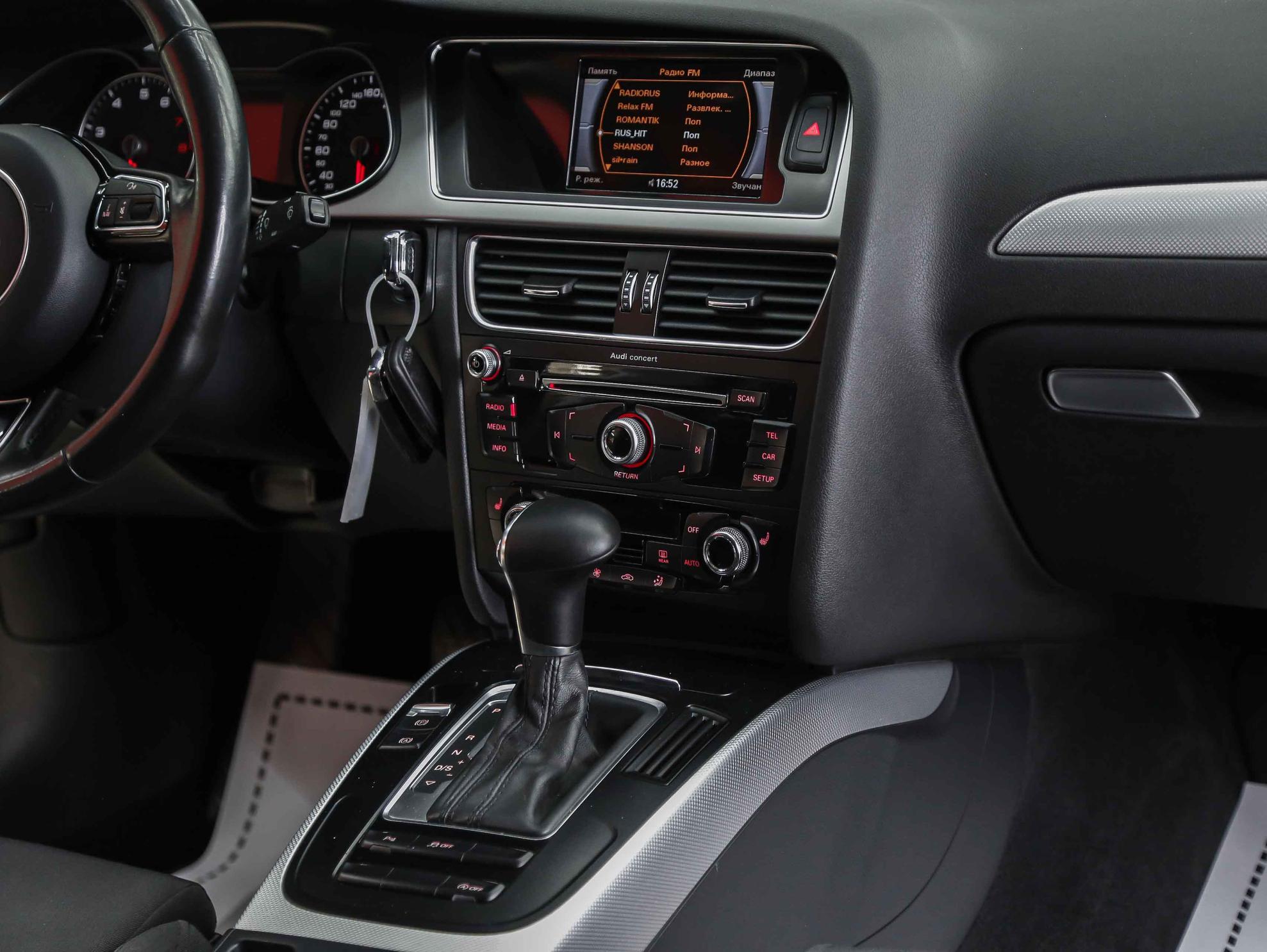 Audi A4 2013, черный, ДЦ Орехово