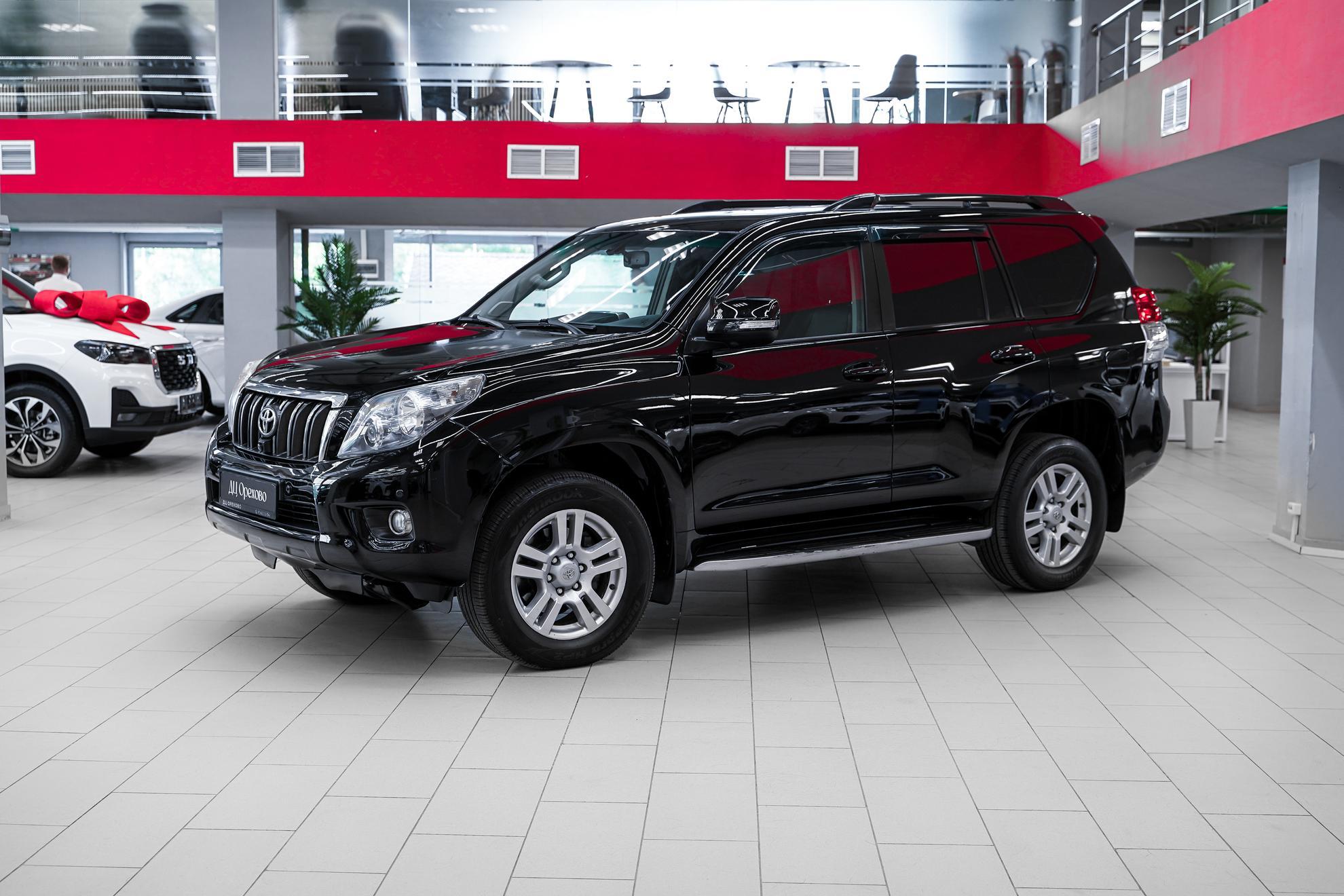 Toyota Land Cruiser Prado 2012, черный, ДЦ Орехово