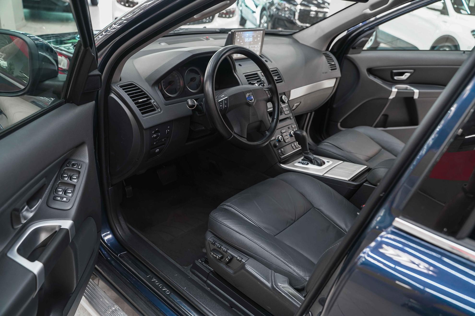 Volvo XC90 2011, синий, ДЦ Орехово