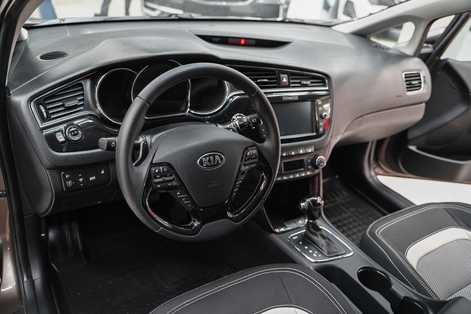 Kia Ceed 2017, коричневый, ДЦ Орехово