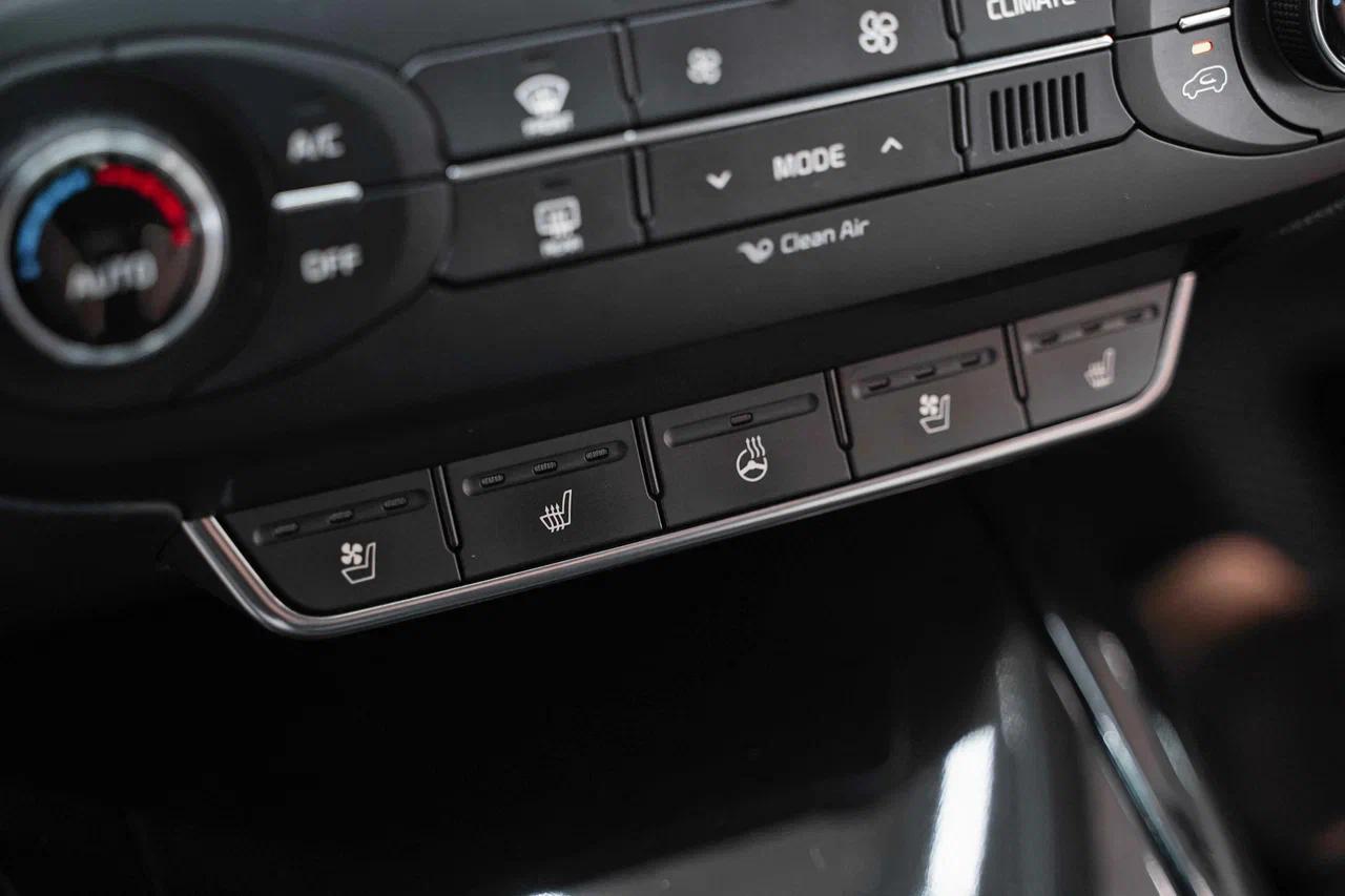 Kia Sorento 2016, черный, ДЦ Орехово