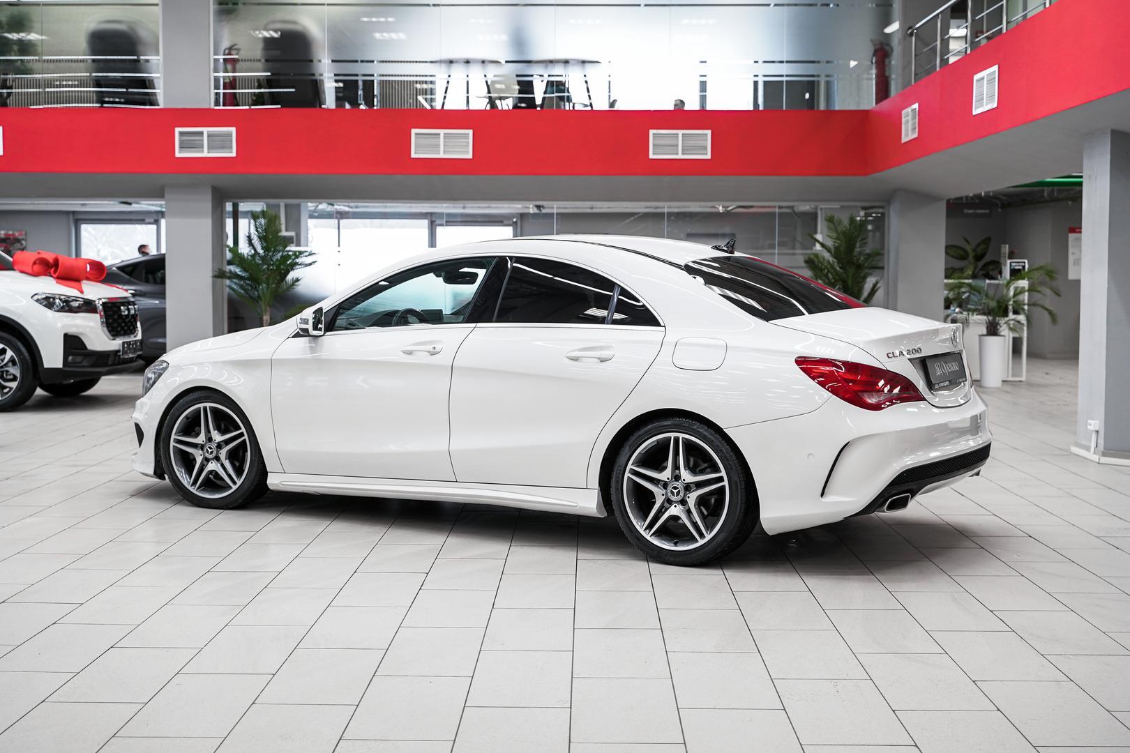 Mercedes-Benz CLA 2015, белый, ДЦ Орехово