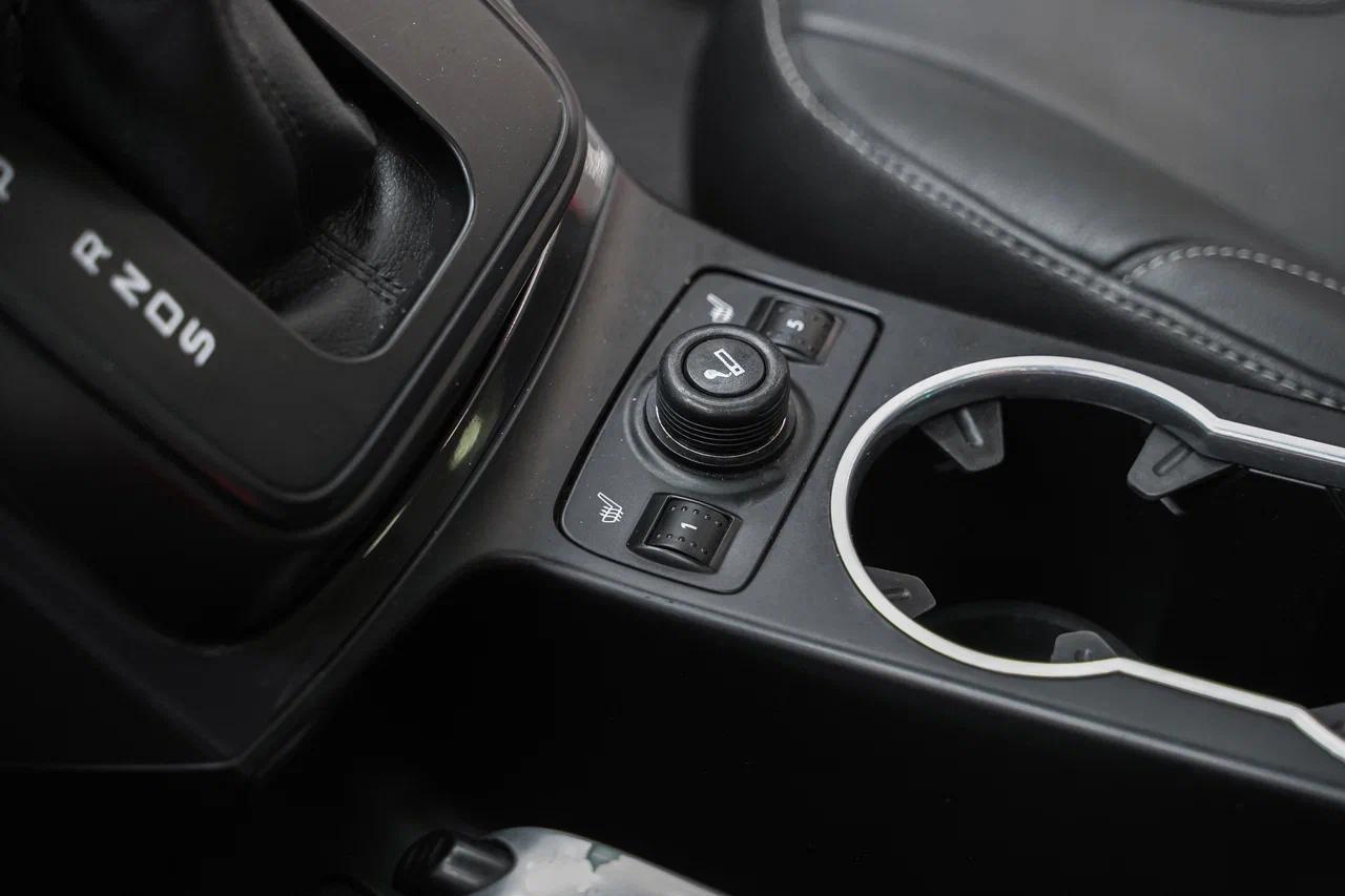Ford Kuga 2013, серый, ДЦ Орехово