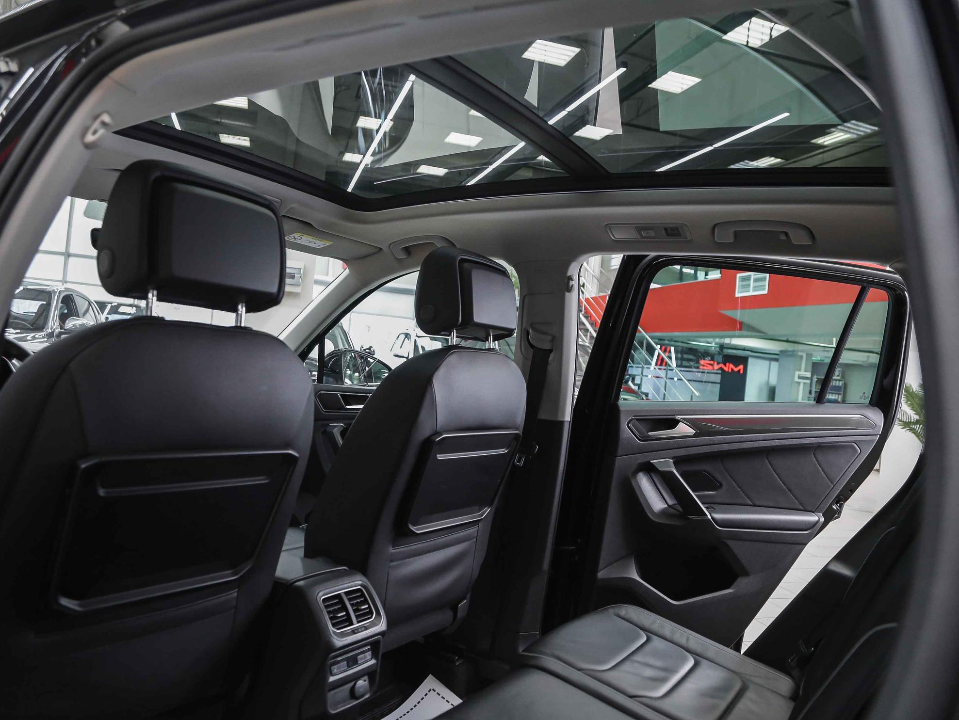 Volkswagen Tiguan 2017, черный, ДЦ Орехово