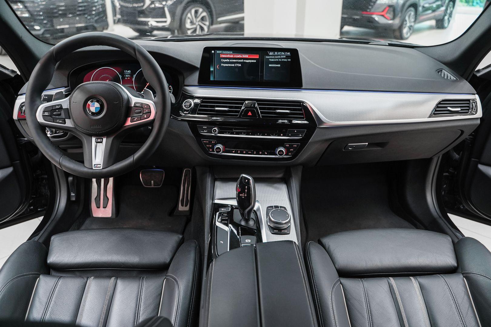 BMW 5 серии 2018, черный, ДЦ Орехово