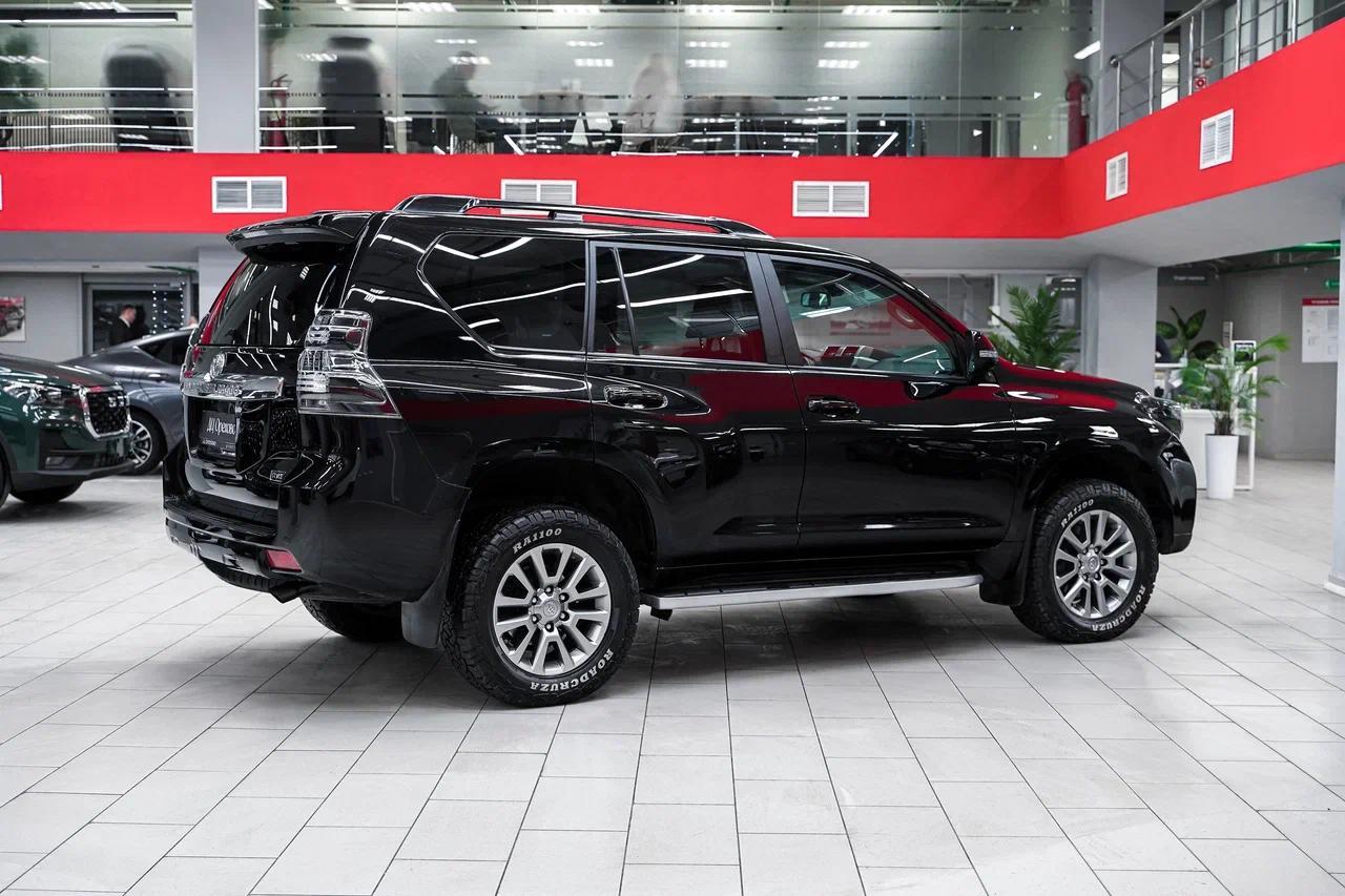 Toyota Land Cruiser Prado 2016, черный, ДЦ Орехово