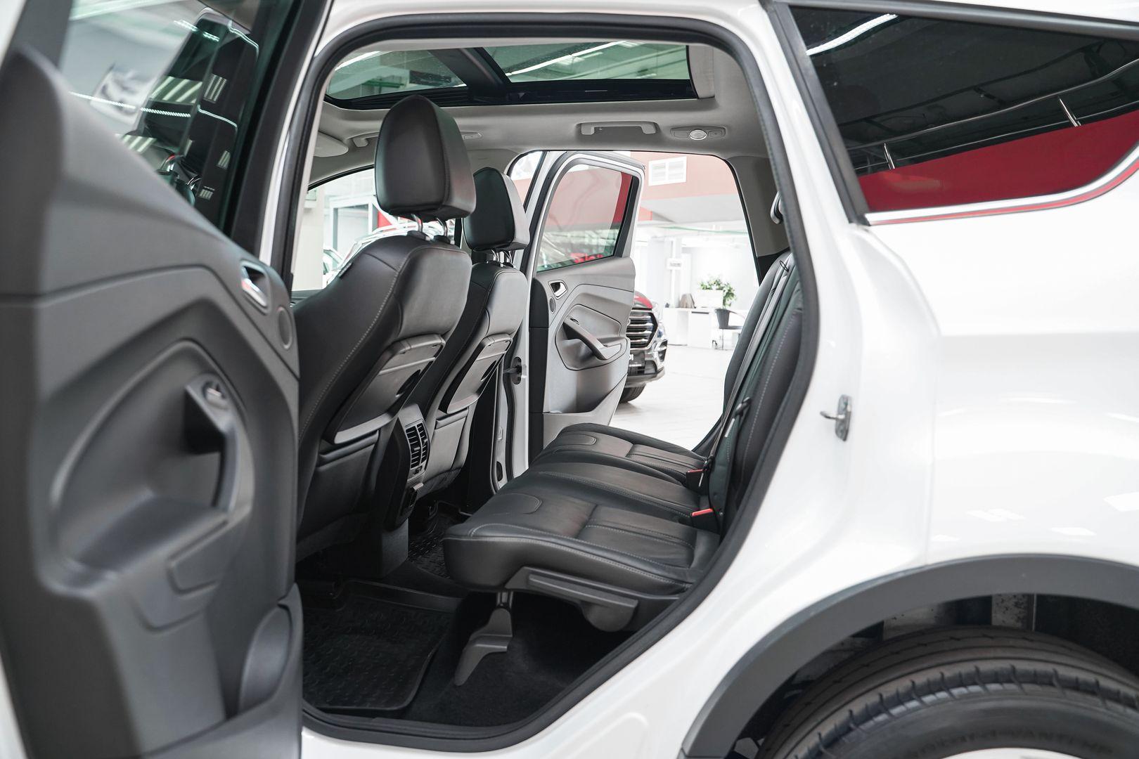 Ford Kuga 2014, белый, ДЦ Орехово