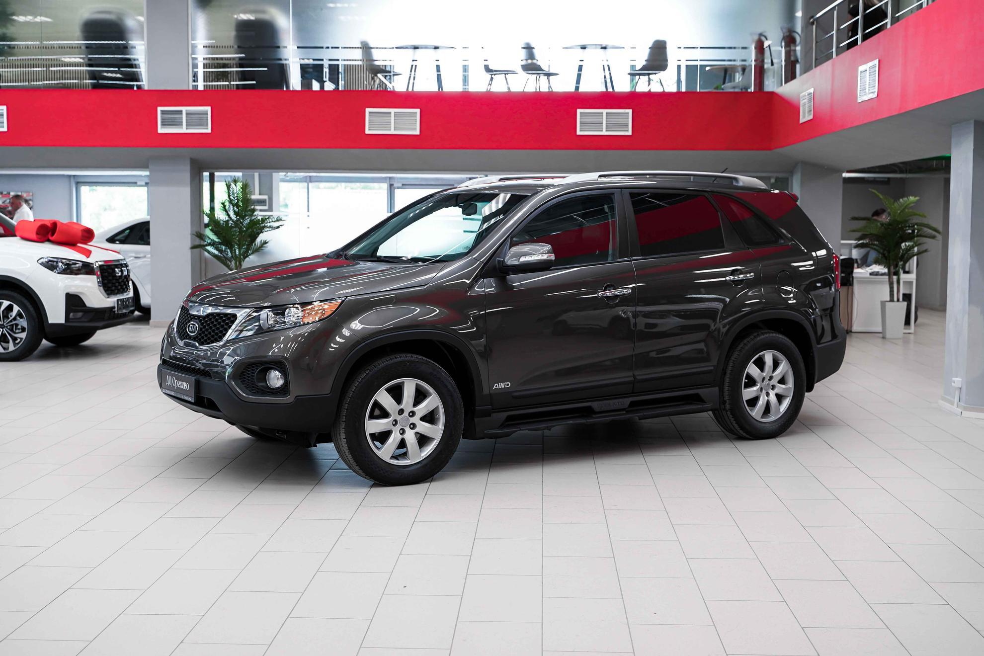 Kia Sorento 2011, бежевый, ДЦ Орехово