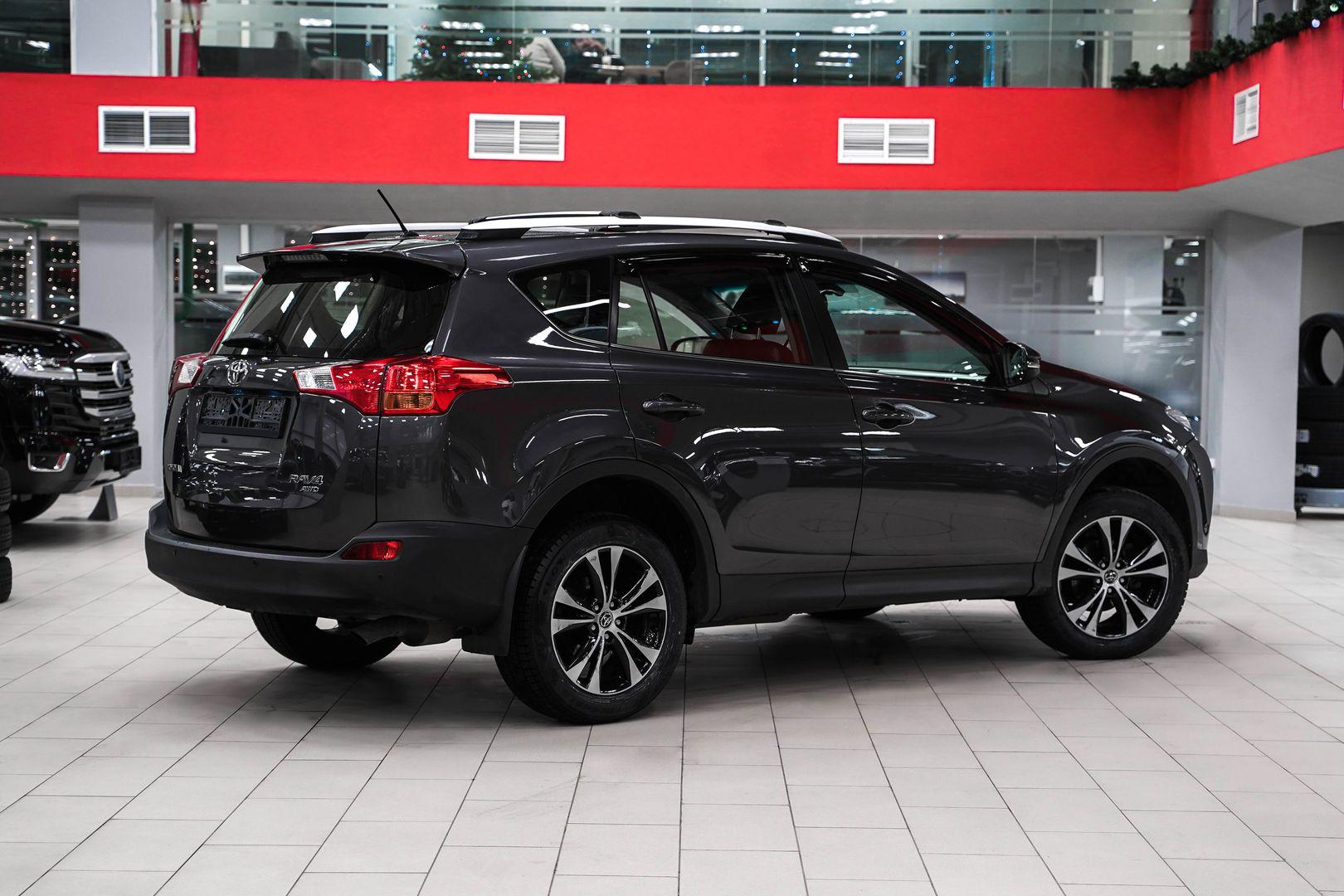 Toyota RAV4 2015, серый, ДЦ Орехово