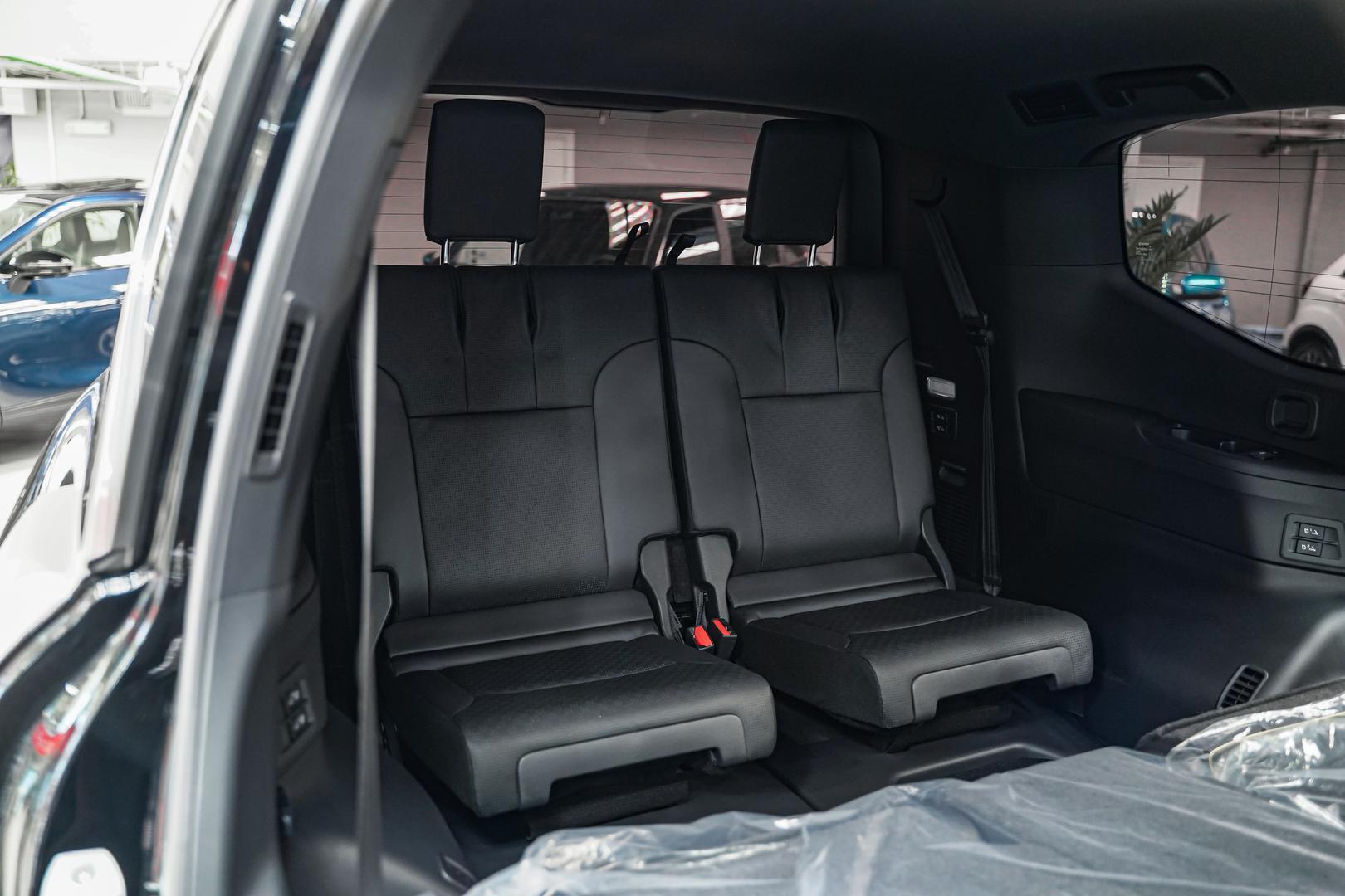 Toyota Land Cruiser 2024, черный, ДЦ Орехово