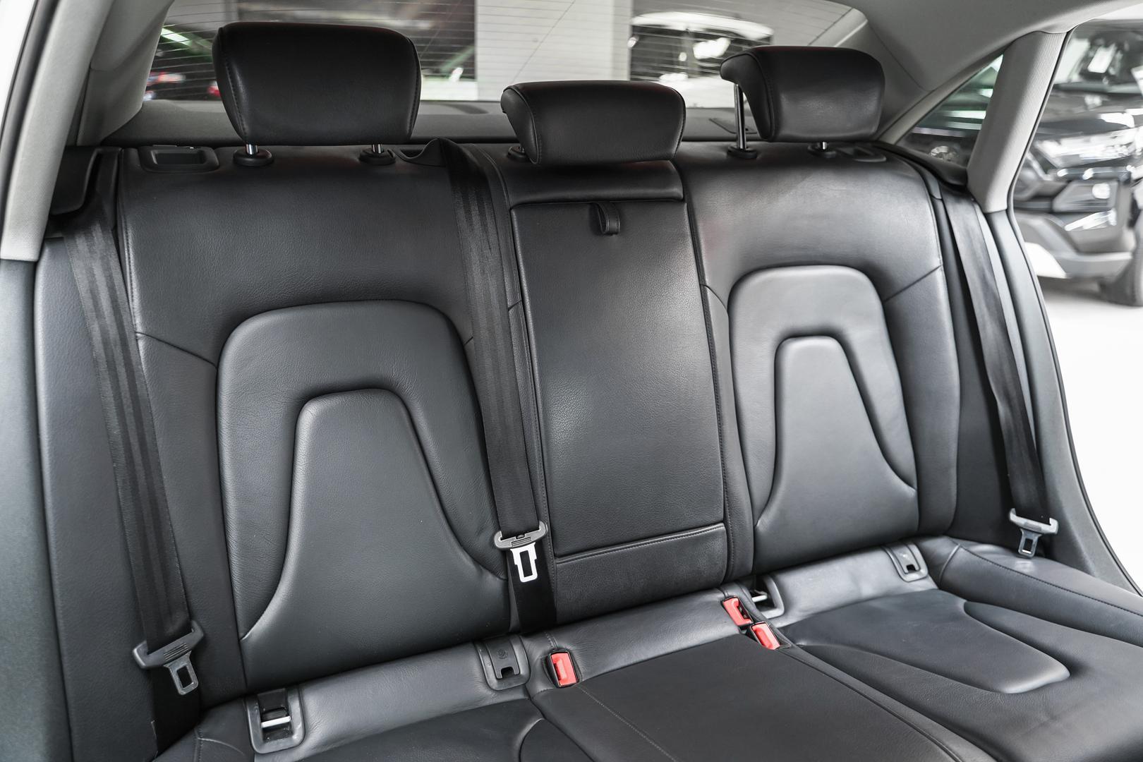 Audi A4 2015, белый, ДЦ Орехово