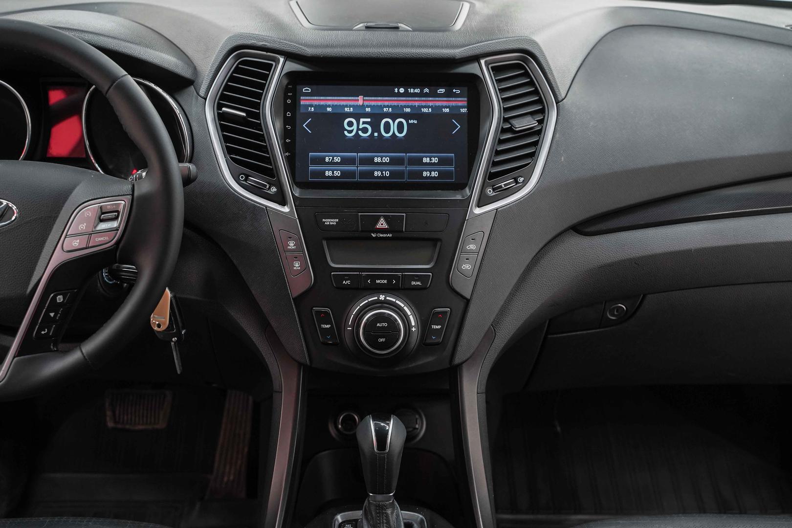 Hyundai Santa Fe 2012, белый, ДЦ Орехово