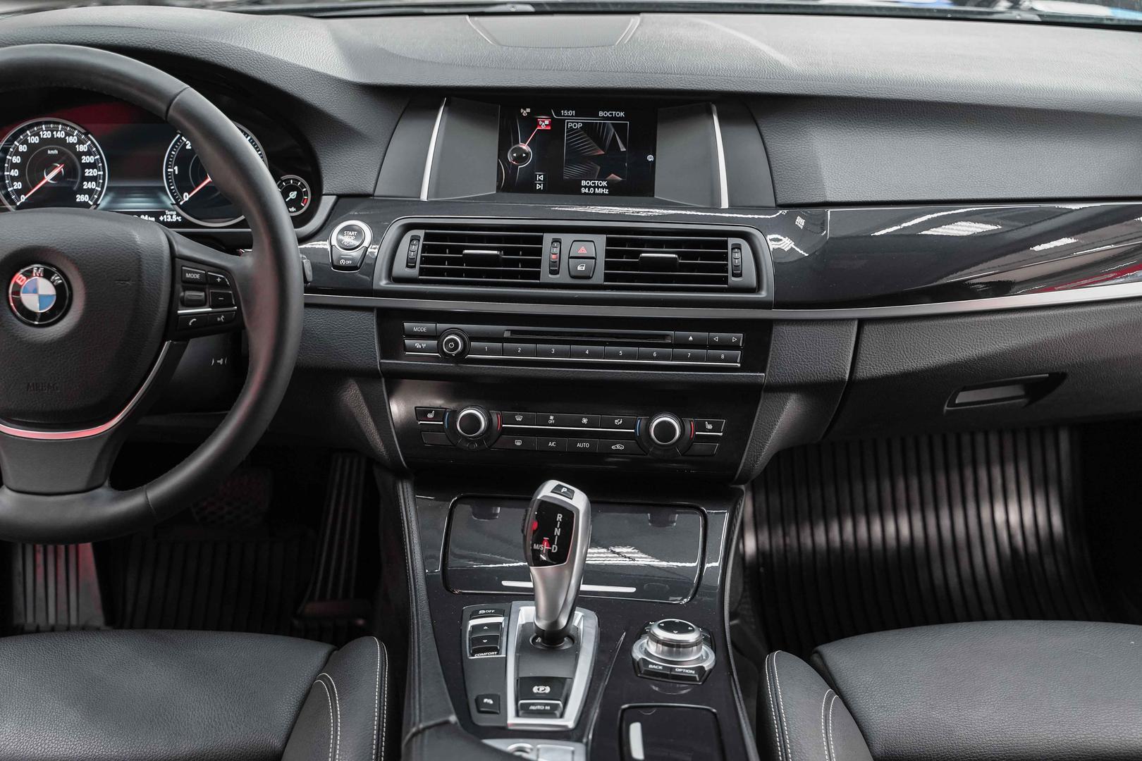 BMW 5 серии 2015, черный, ДЦ Орехово