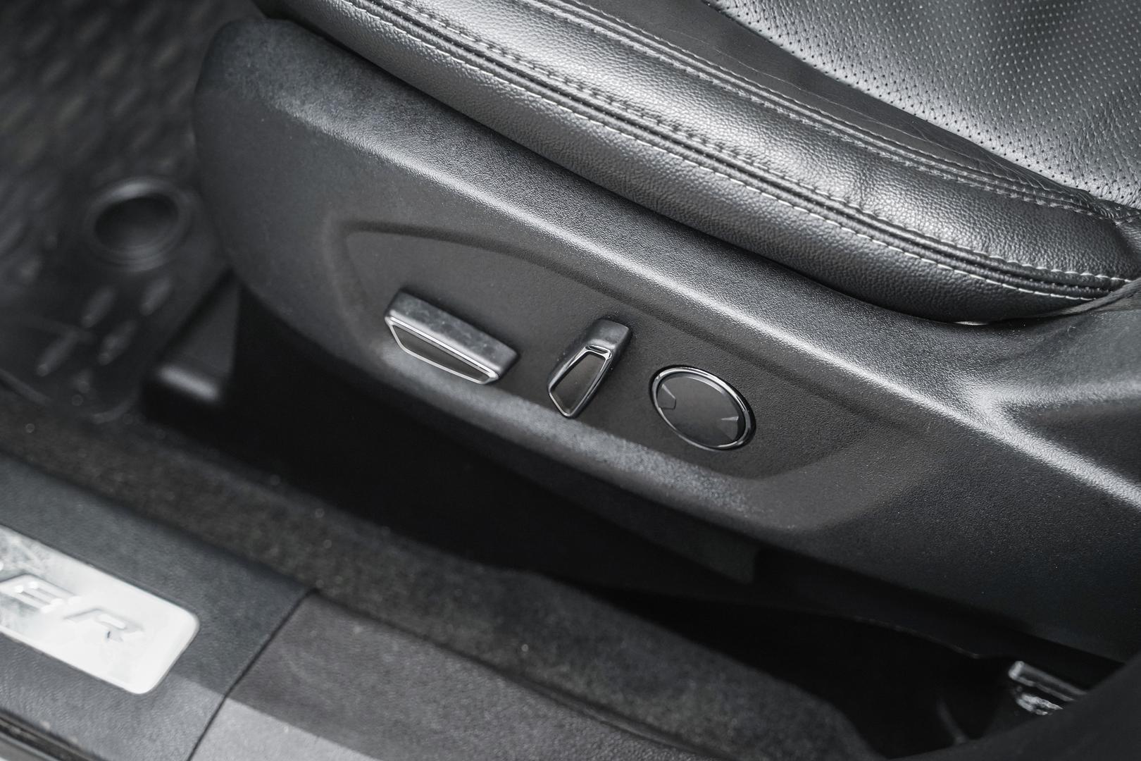 Ford Explorer 2017, белый, ДЦ Орехово