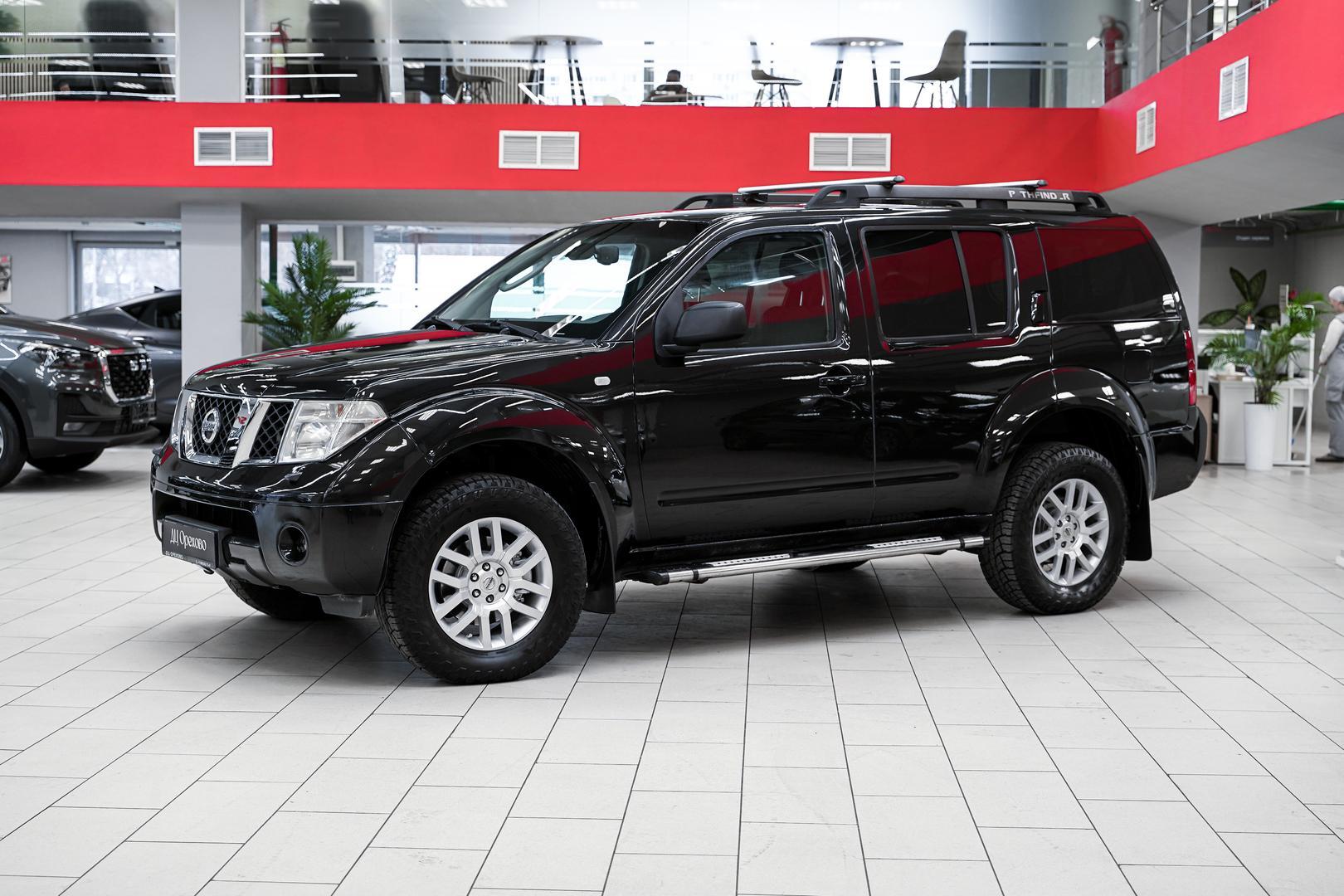 Nissan Pathfinder 2007, черный, ДЦ Орехово