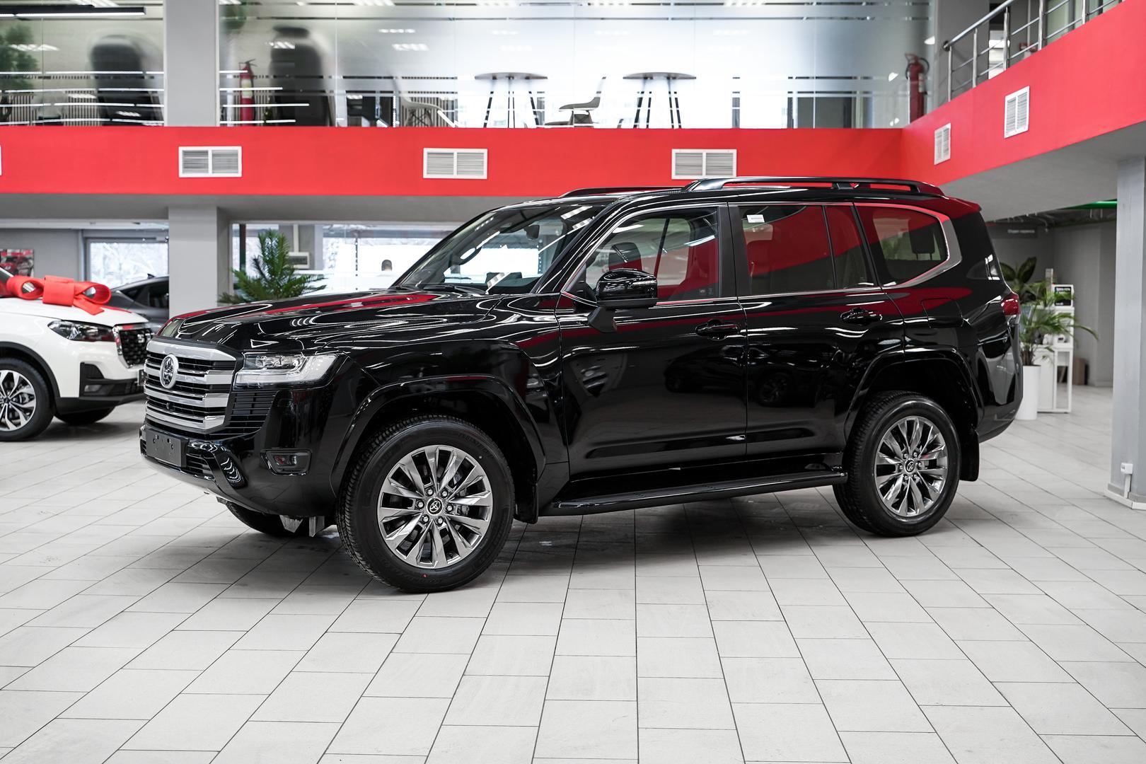 Toyota Land Cruiser 2025, черный, ДЦ Орехово