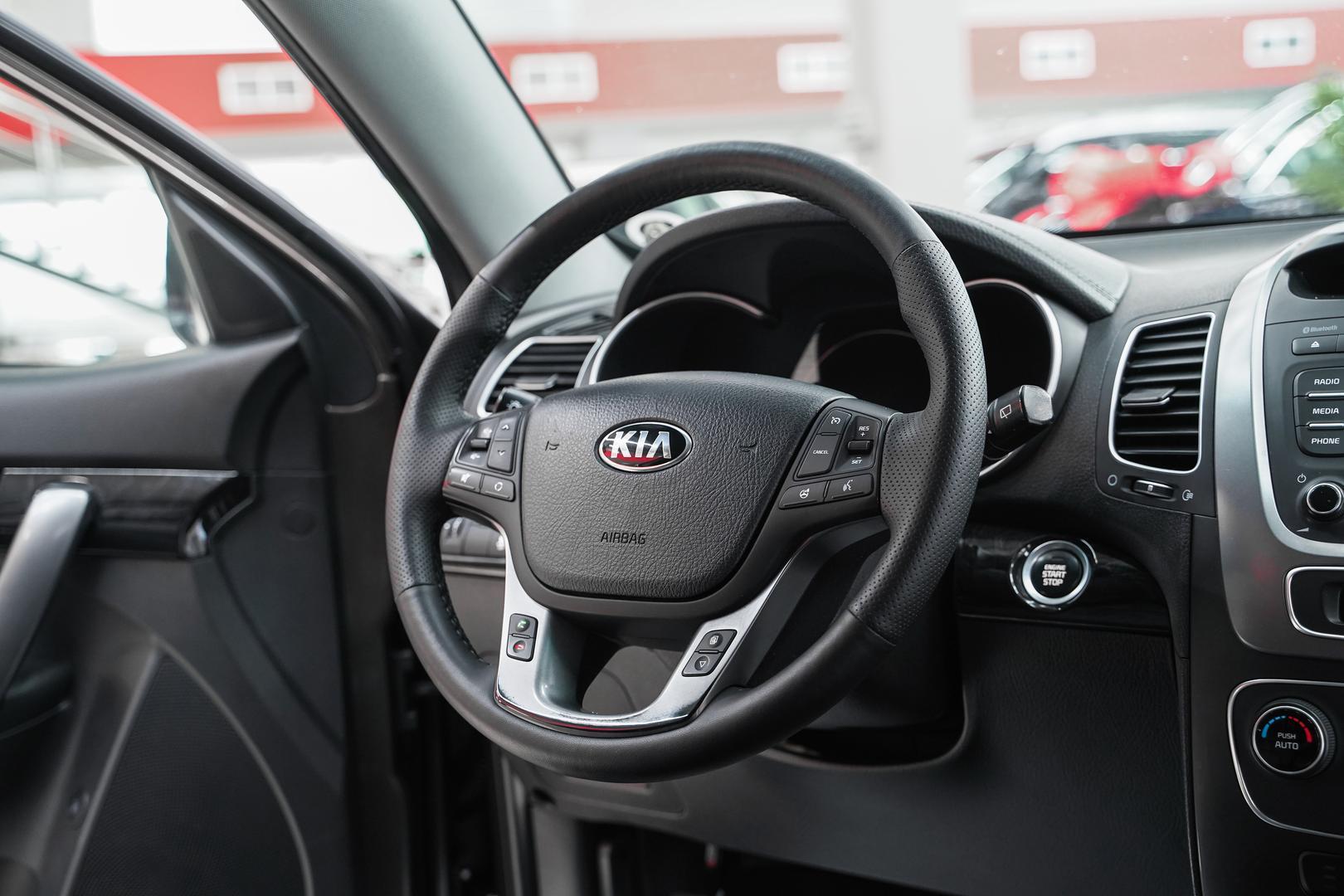Kia Sorento 2015, бежевый, ДЦ Орехово