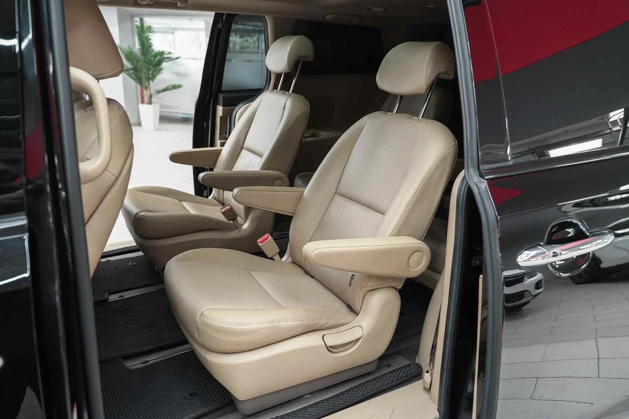 Kia Carnival 2019, черный, ДЦ Орехово