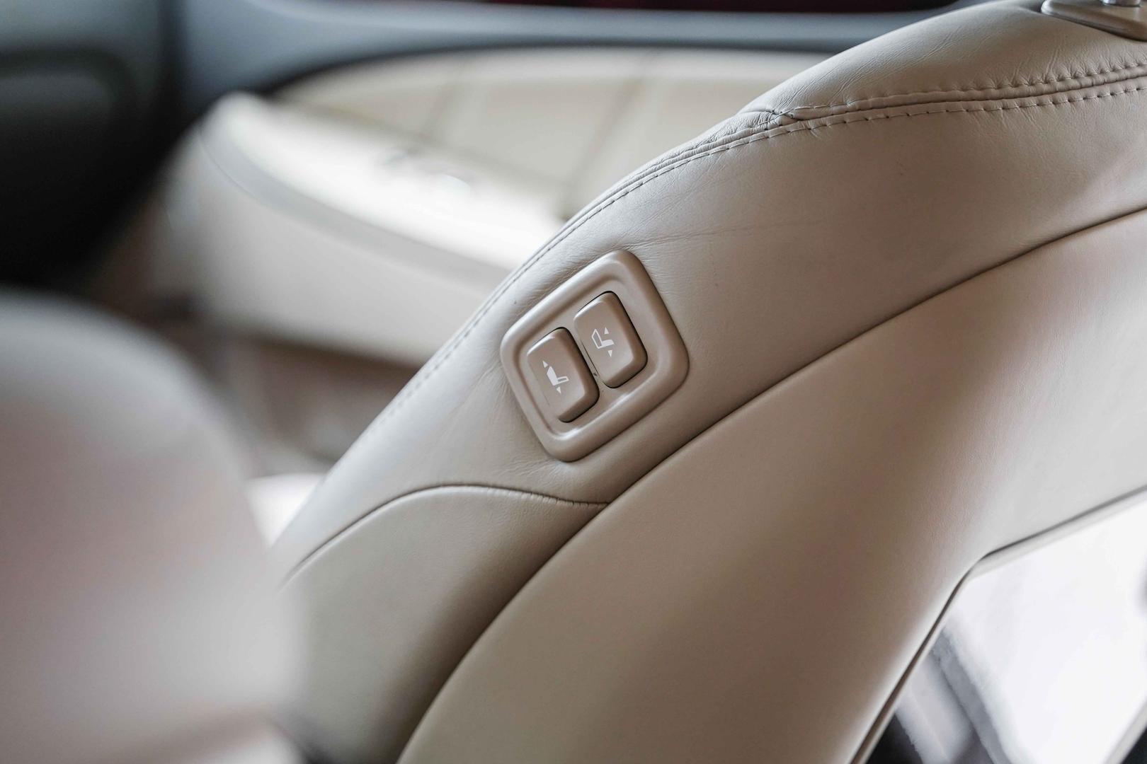 Hyundai Equus 2012, черный, ДЦ Орехово