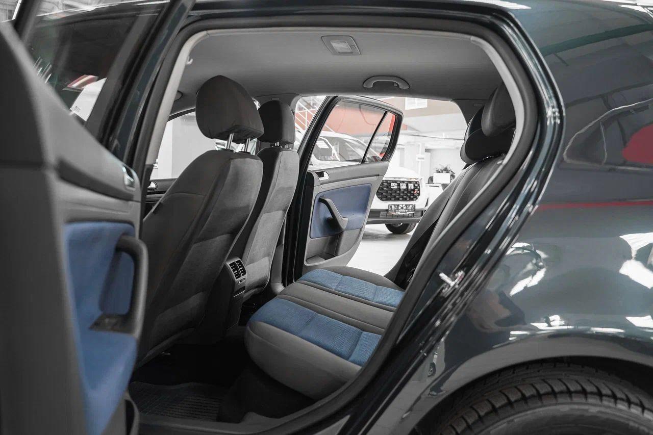 Volkswagen Golf 2006, серый, ДЦ Орехово