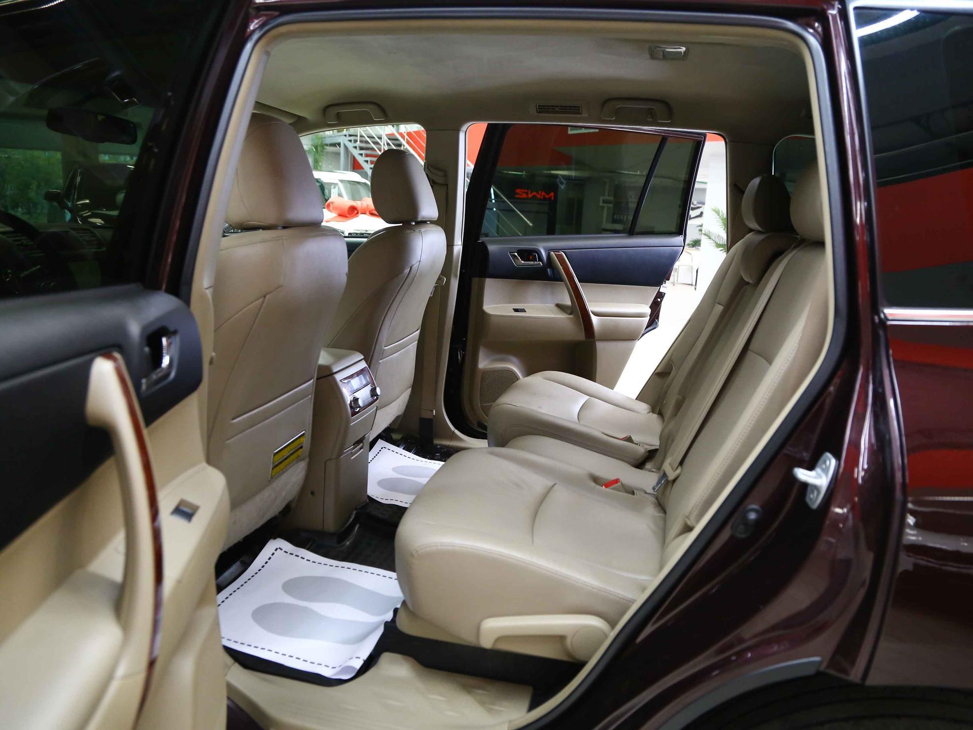 Toyota Highlander 2012, пурпурный, ДЦ Орехово