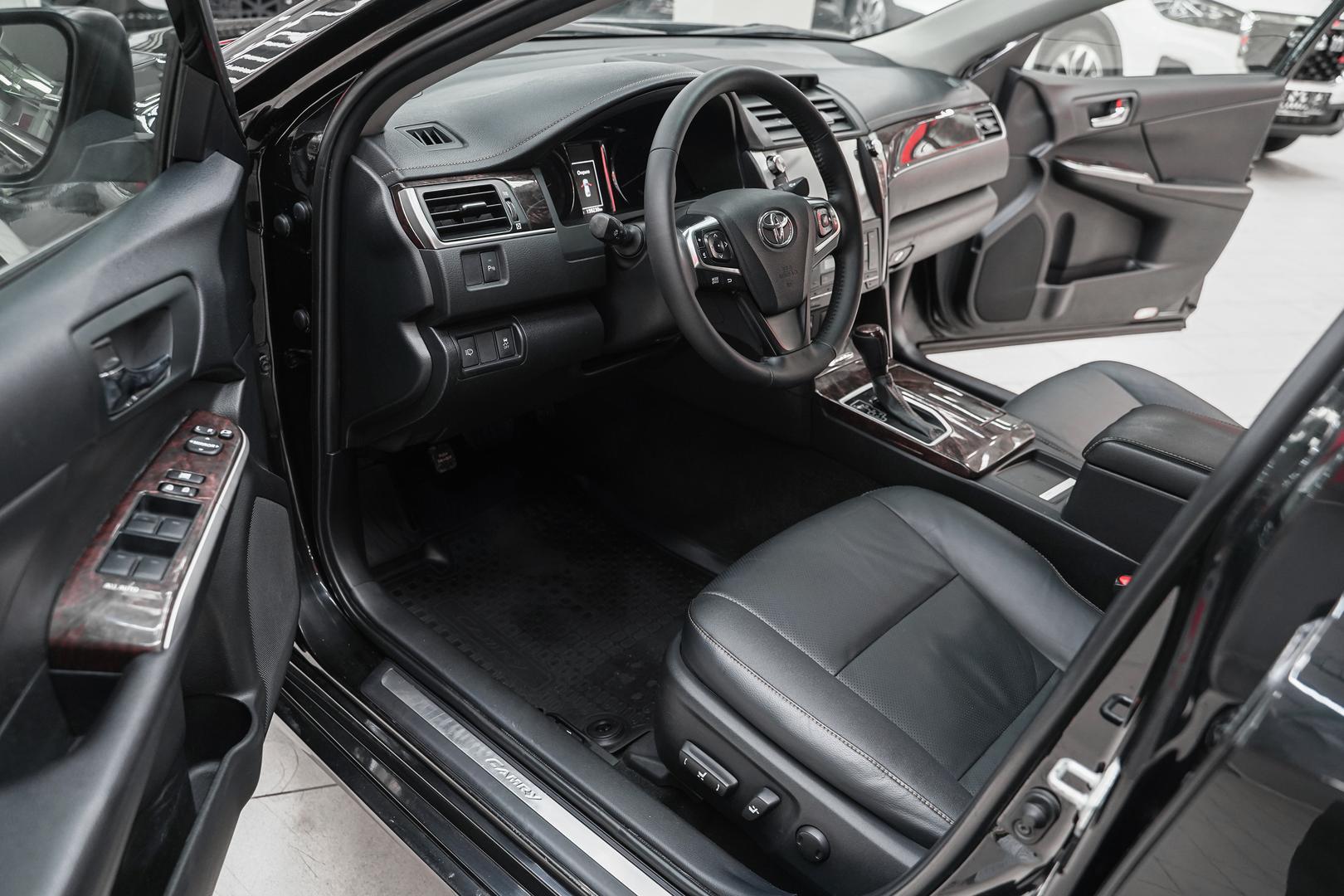 Toyota Camry 2018, черный, ДЦ Орехово