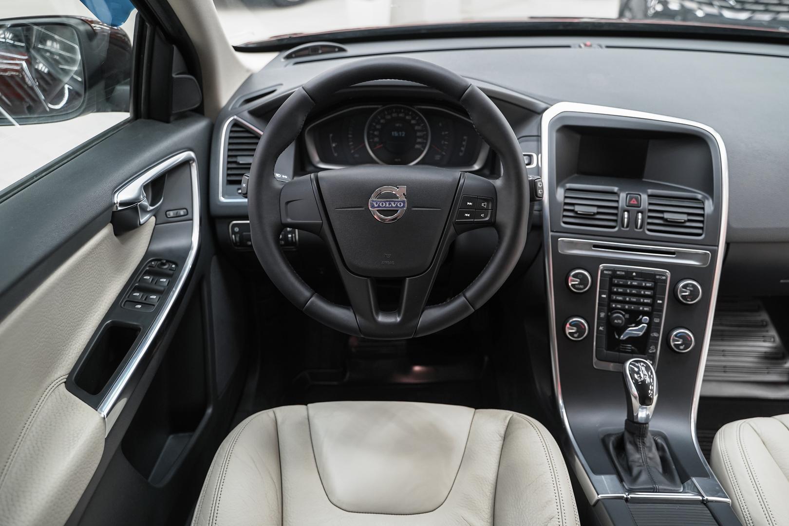 Volvo XC60 2013, коричневый, ДЦ Орехово