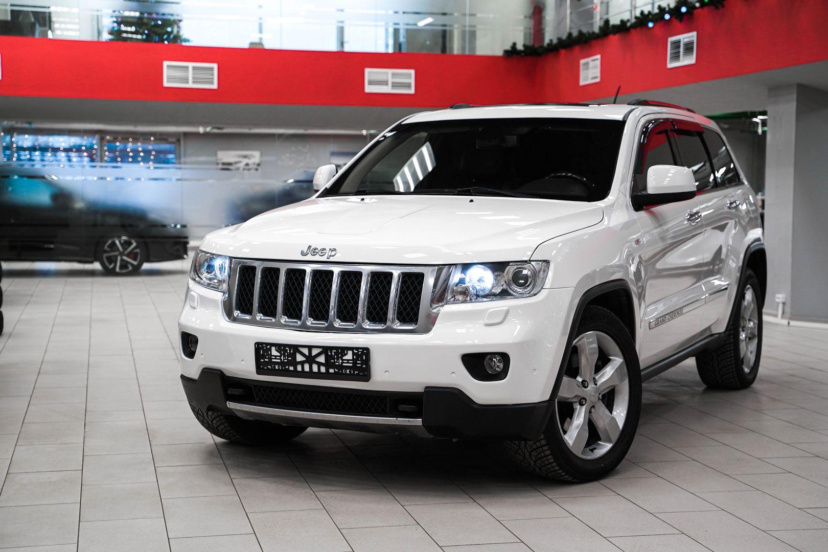 Jeep Grand Cherokee 2012, белый, ДЦ Орехово
