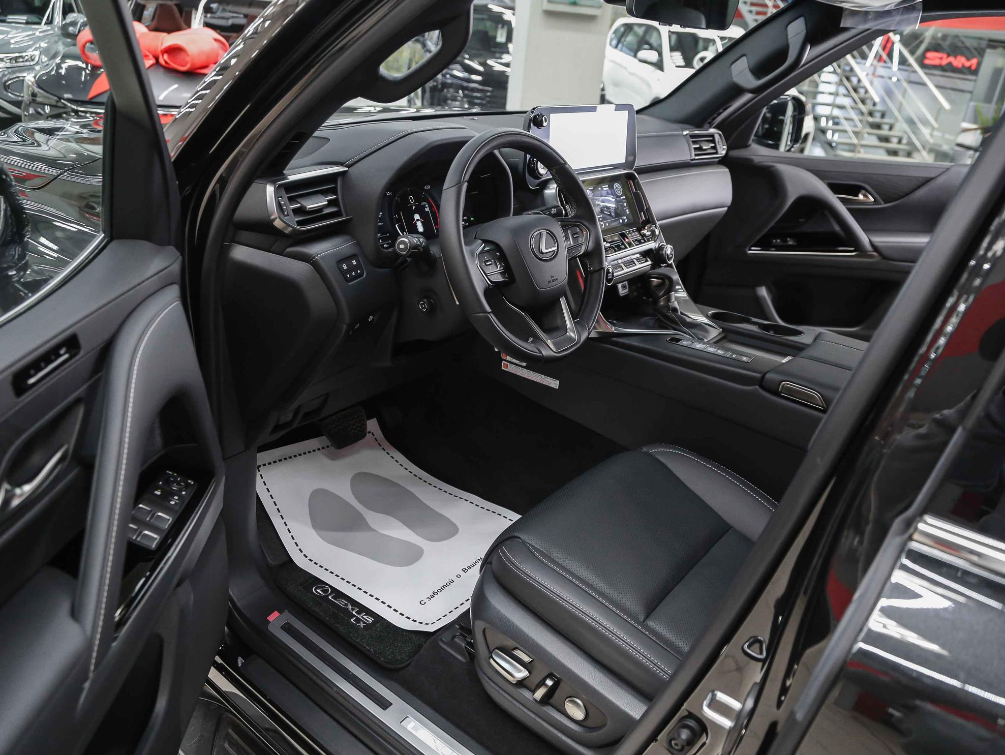 Lexus LX 2026, черный, ДЦ Орехово