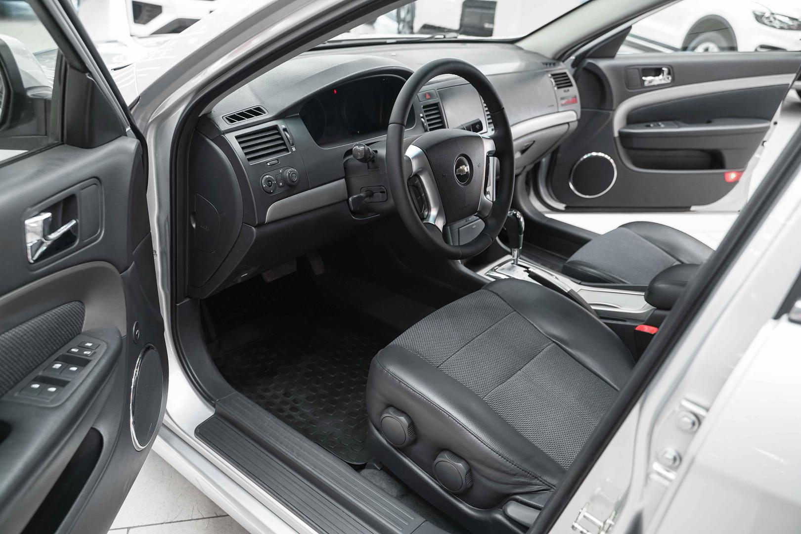 Chevrolet Epica 2012, серебряный, ДЦ Орехово