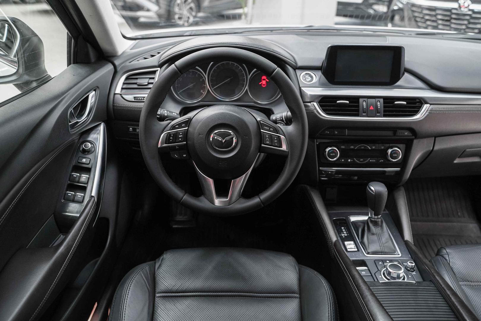 Mazda 6 2015, белый, ДЦ Орехово