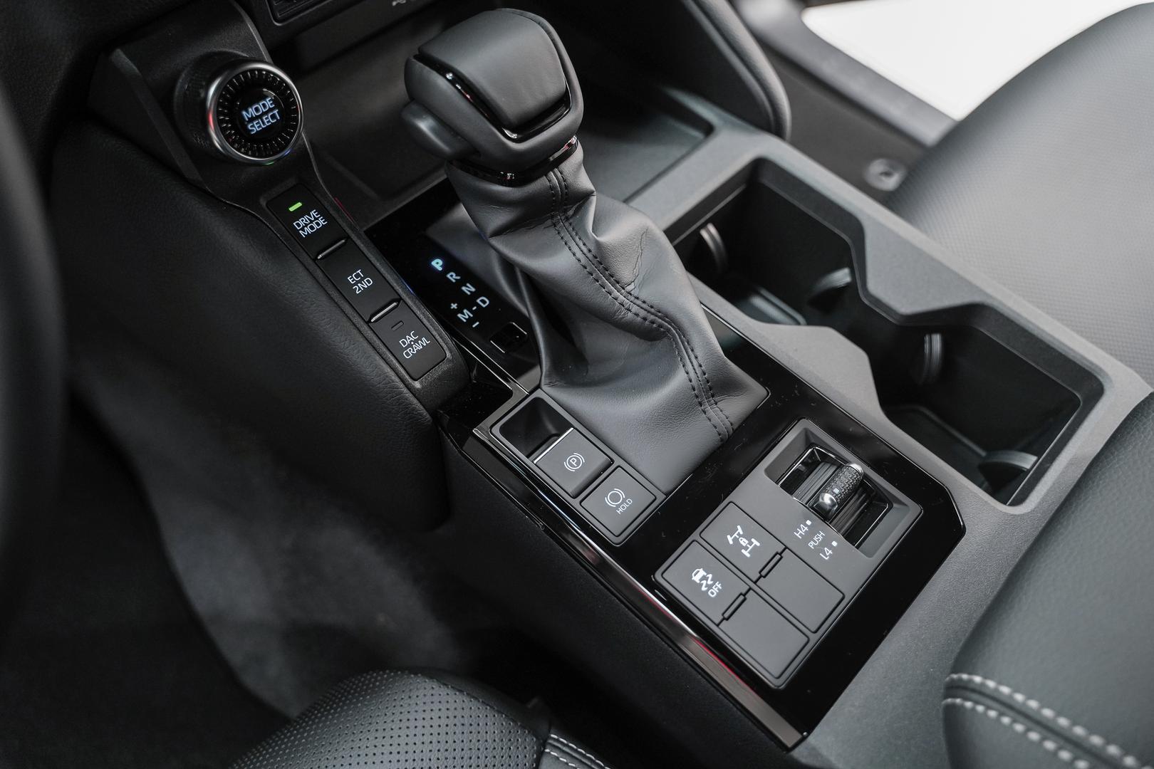 Toyota Land Cruiser Prado 2025, черный, ДЦ Орехово