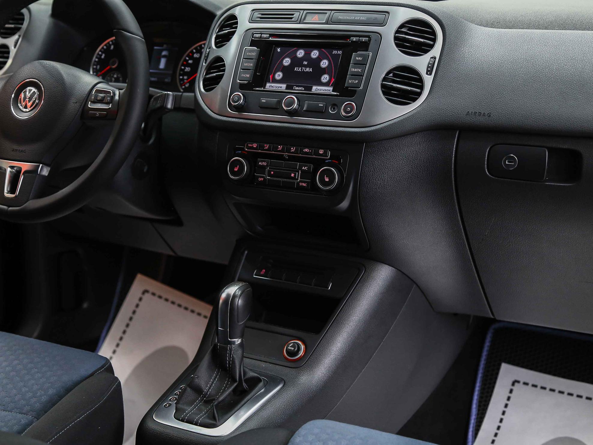 Volkswagen Tiguan 2013, черный, ДЦ Орехово