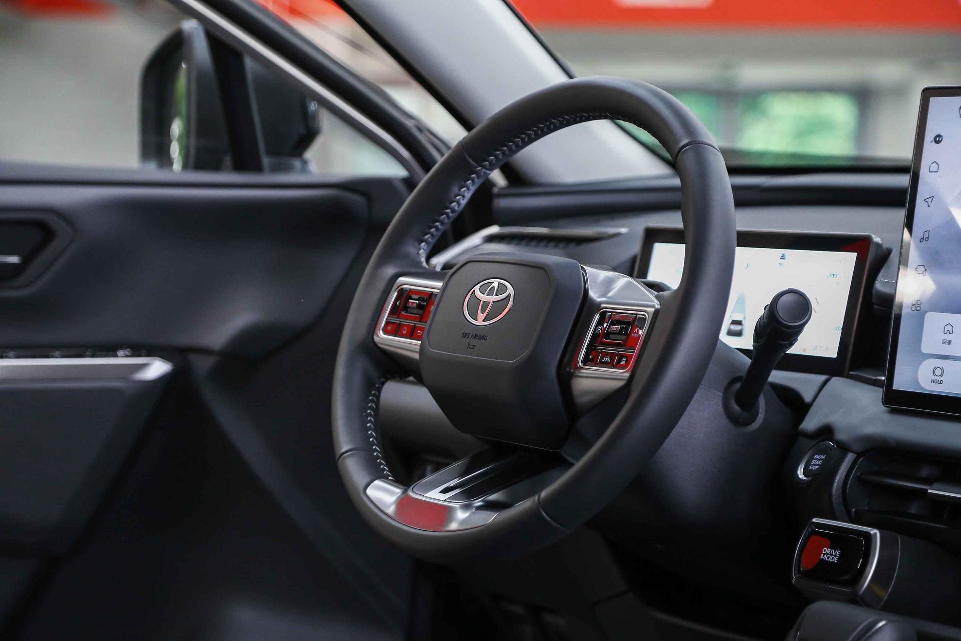 Toyota RAV4 2026, коричневый, ДЦ Орехово