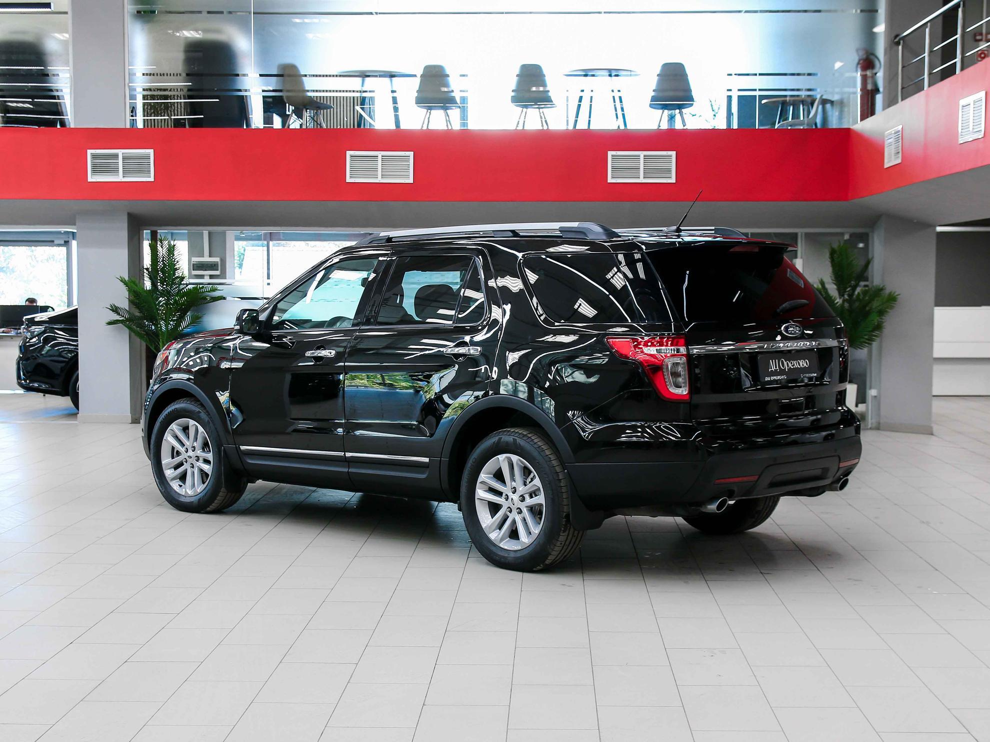 Ford Explorer 2013, черный, ДЦ Орехово