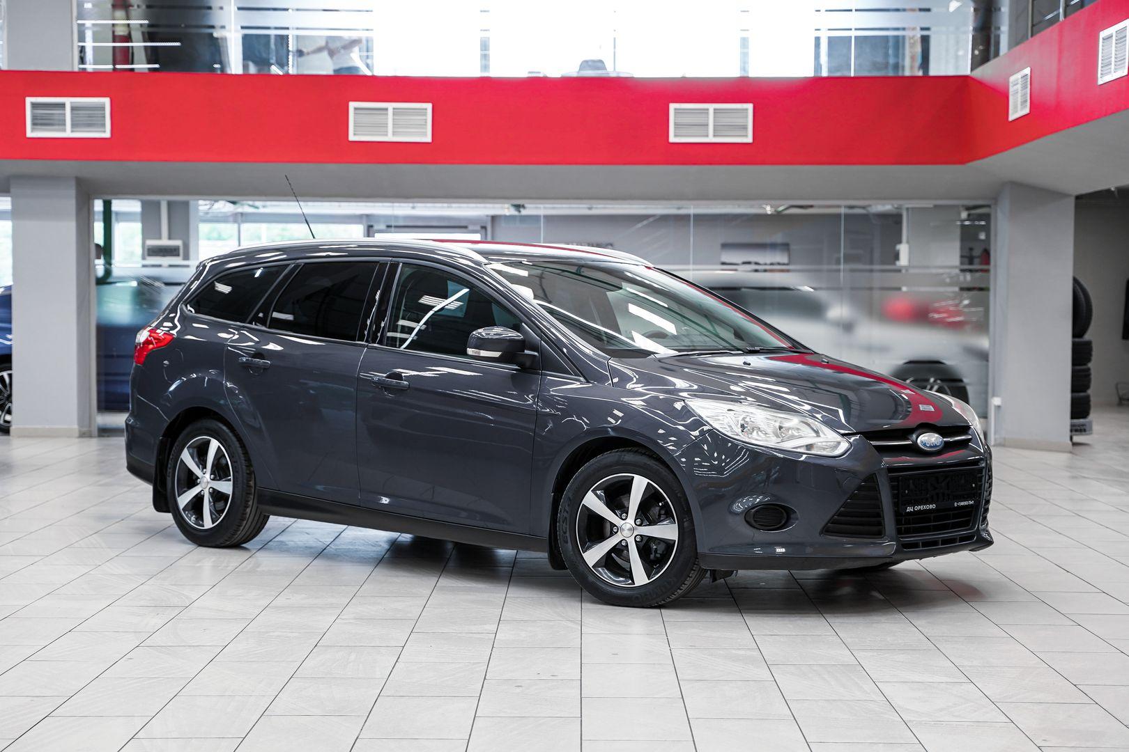Ford Focus 2013, серый, ДЦ Орехово