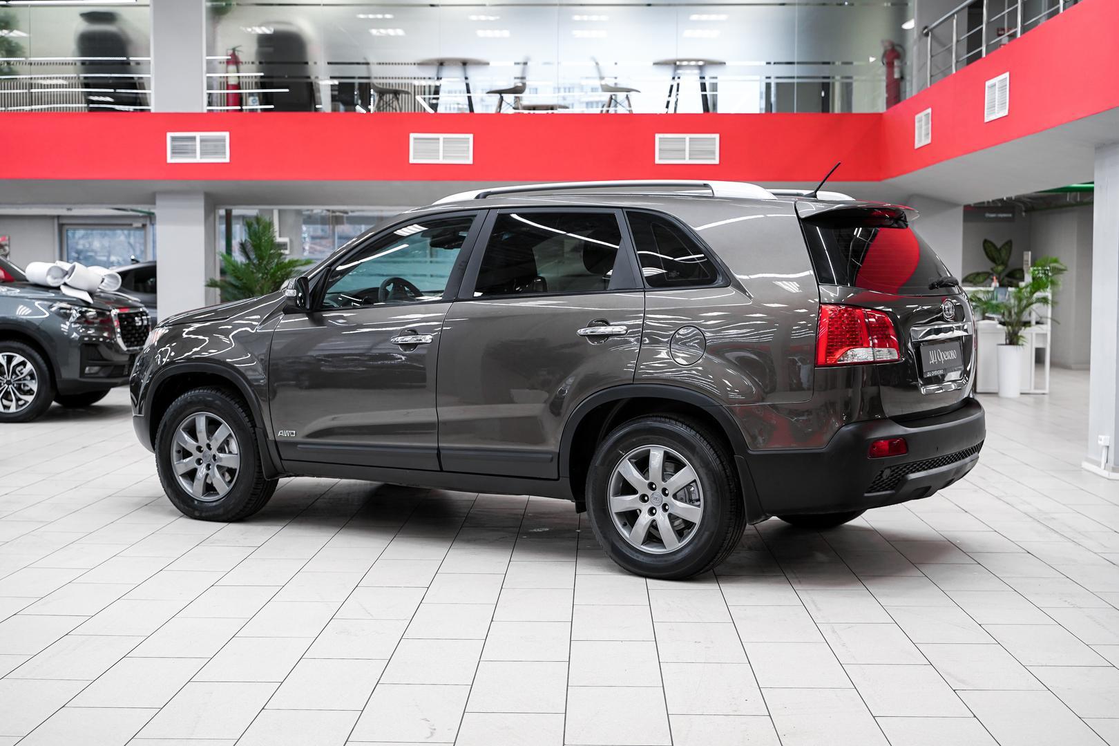 Kia Sorento 2010, коричневый, ДЦ Орехово