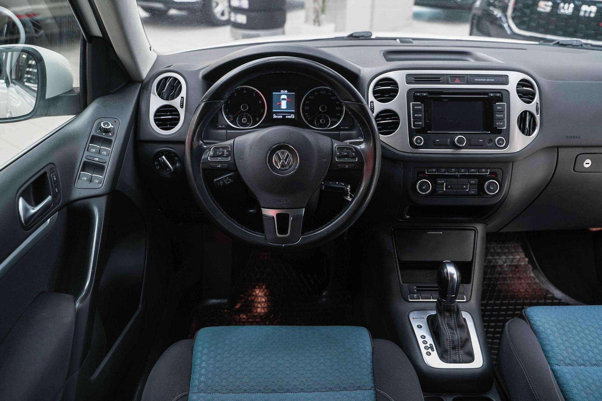 Volkswagen Tiguan 2013, белый, ДЦ Орехово