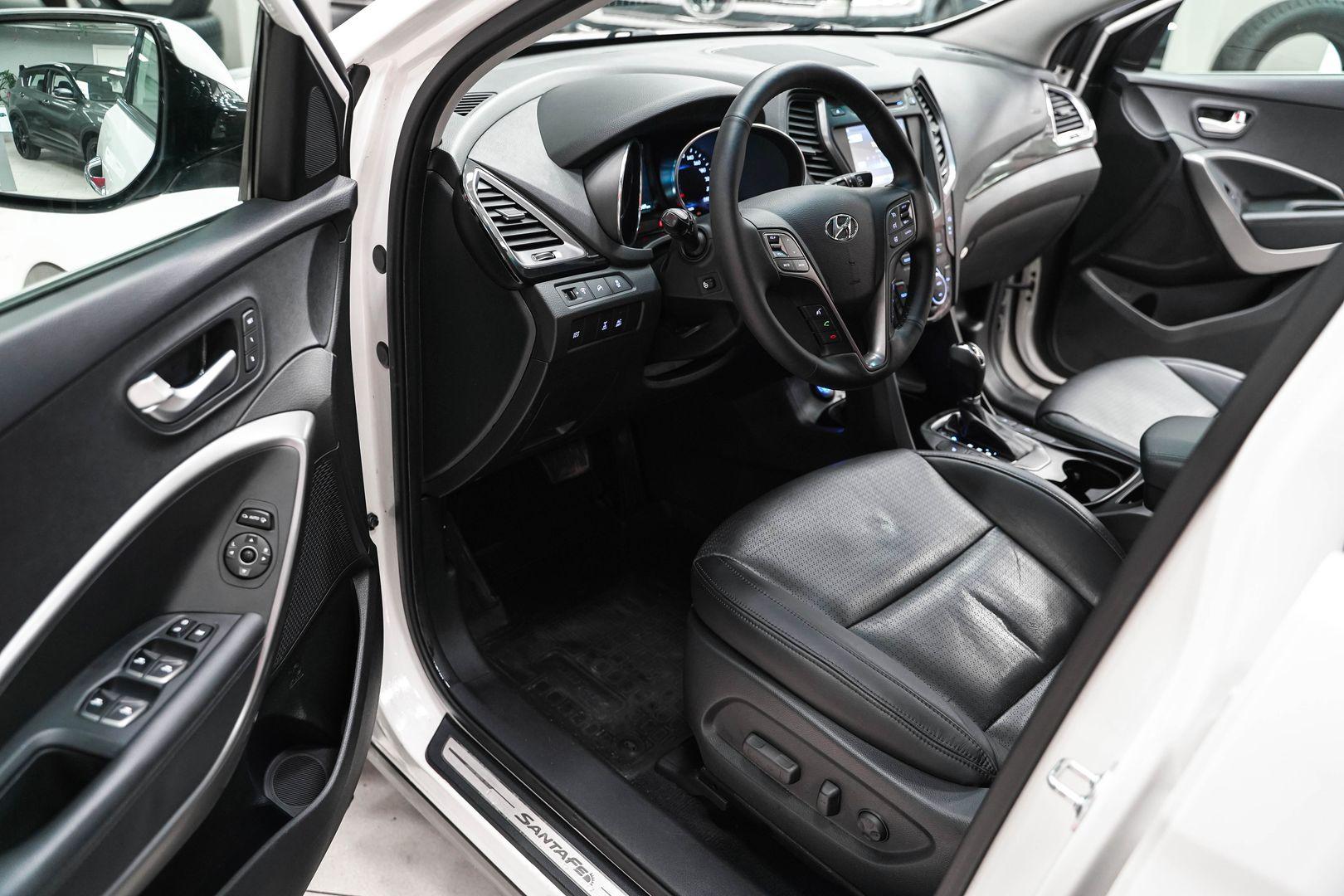 Hyundai Santa Fe 2014, белый, ДЦ Орехово