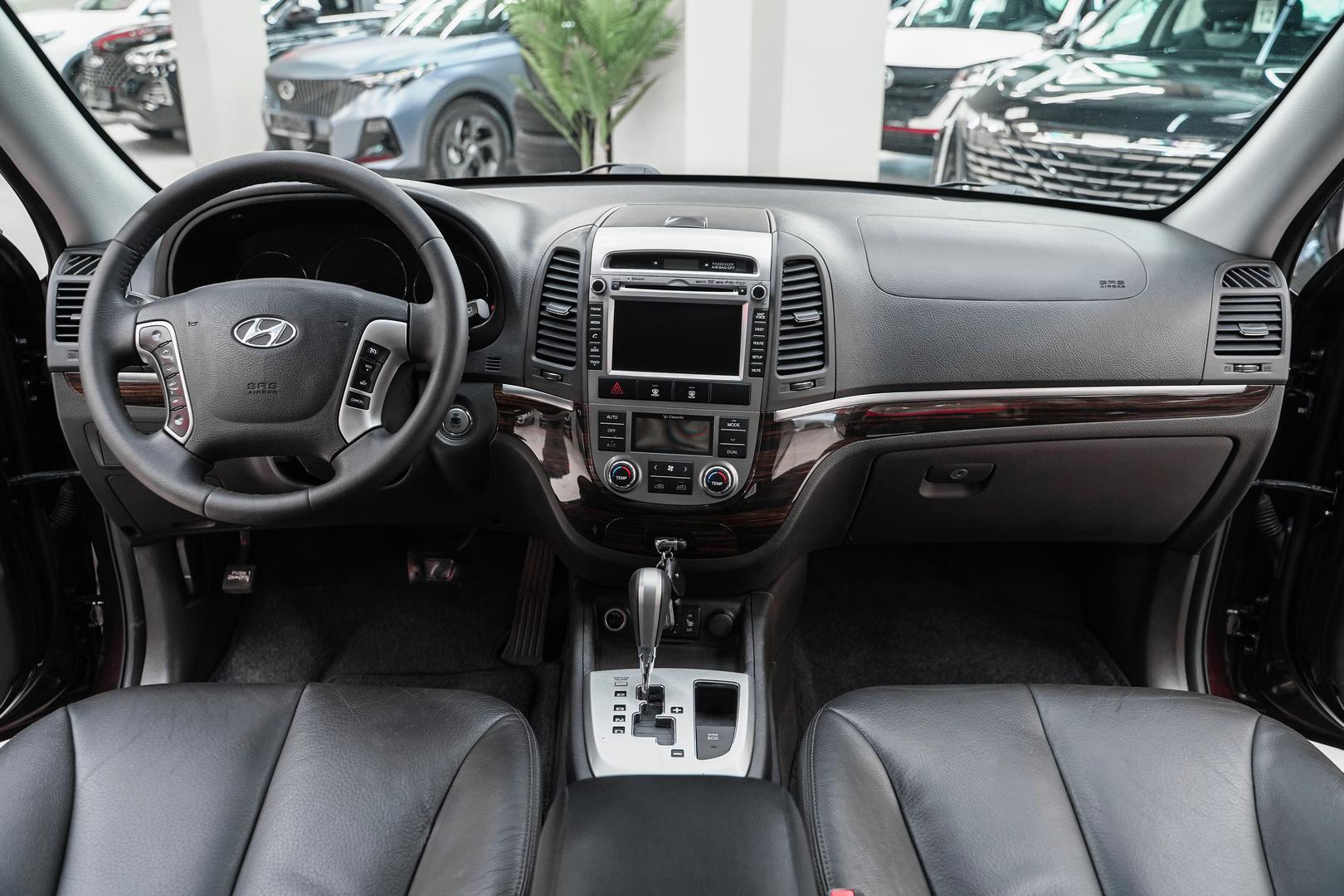 Hyundai Santa Fe 2011, пурпурный, ДЦ Орехово