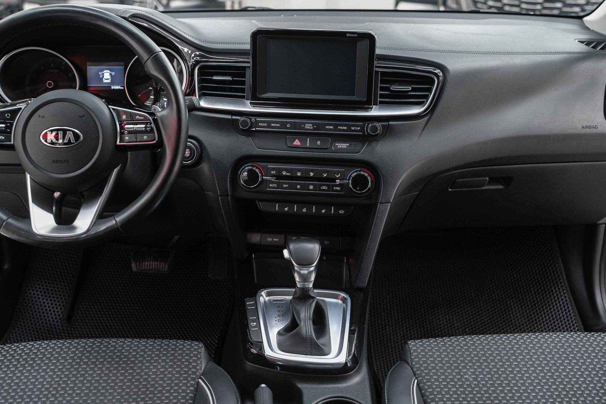 Kia Ceed 2019, белый, ДЦ Орехово