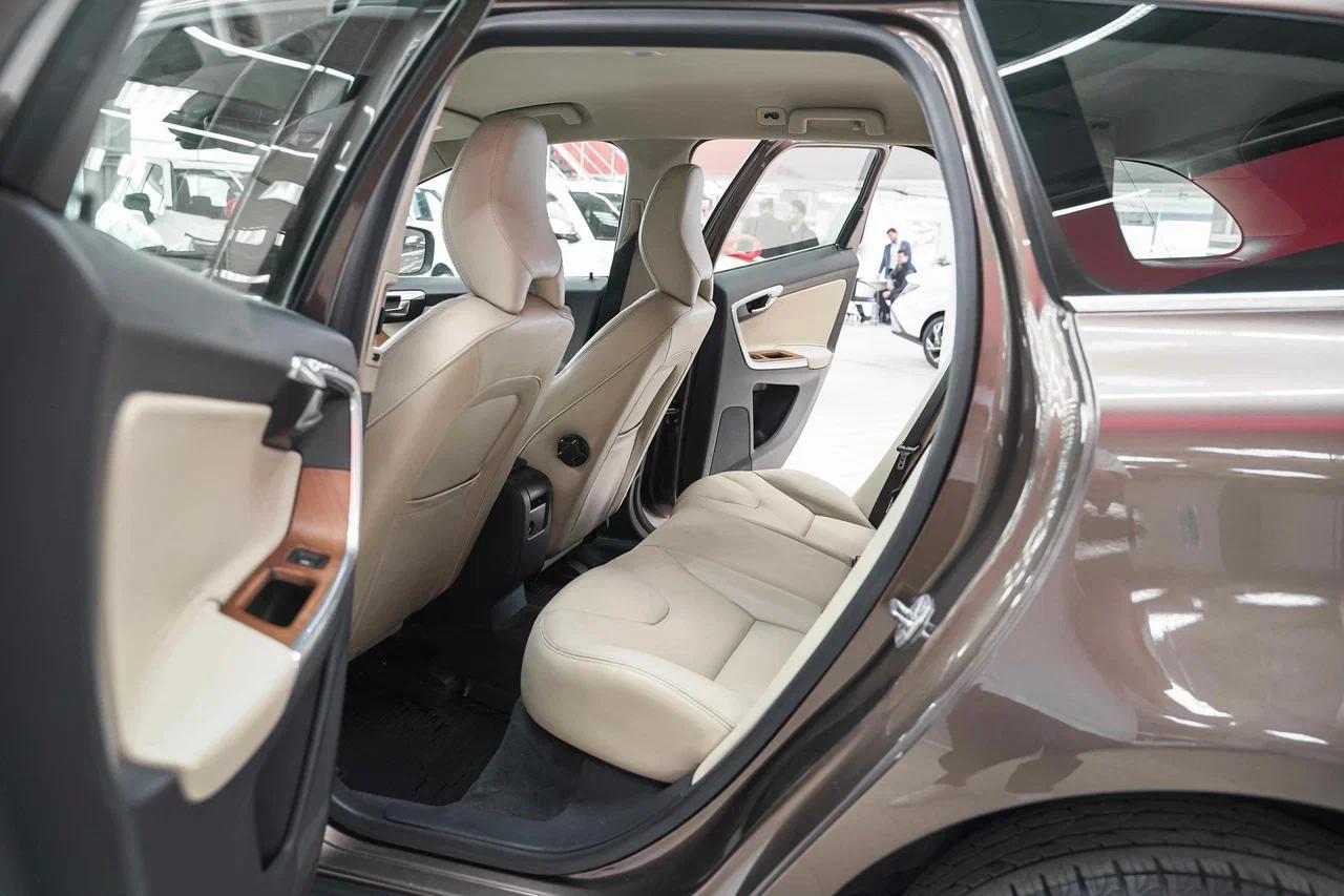 Volvo XC60 2014, коричневый, ДЦ Орехово